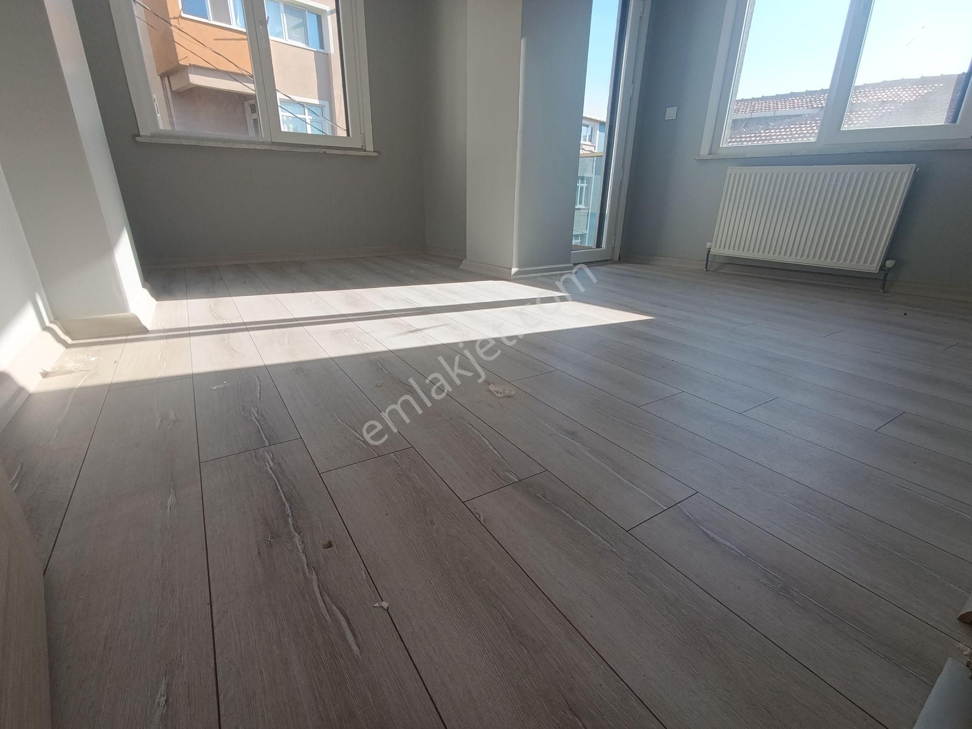 Pendik Esenyalı Mahallesi E-5 Çok Yakın Kiralık 2+1 85m2 Daire - Görsel 8