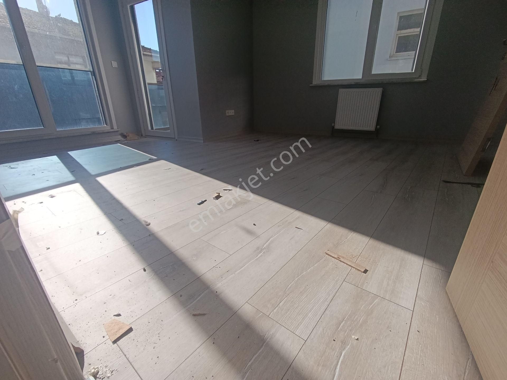 Pendik Esenyalı Mahallesi E-5 Çok Yakın Kiralık 2+1 85m2 Daire - Görsel 16