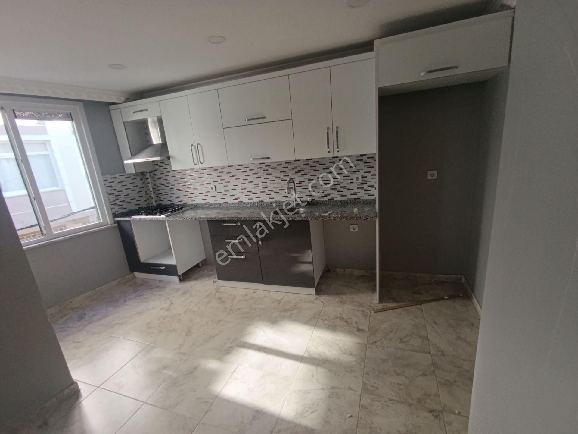 Pendik Esenyalı Mahallesi E-5 Çok Yakın Kiralık 2+1 85m2 Daire - Görsel 28