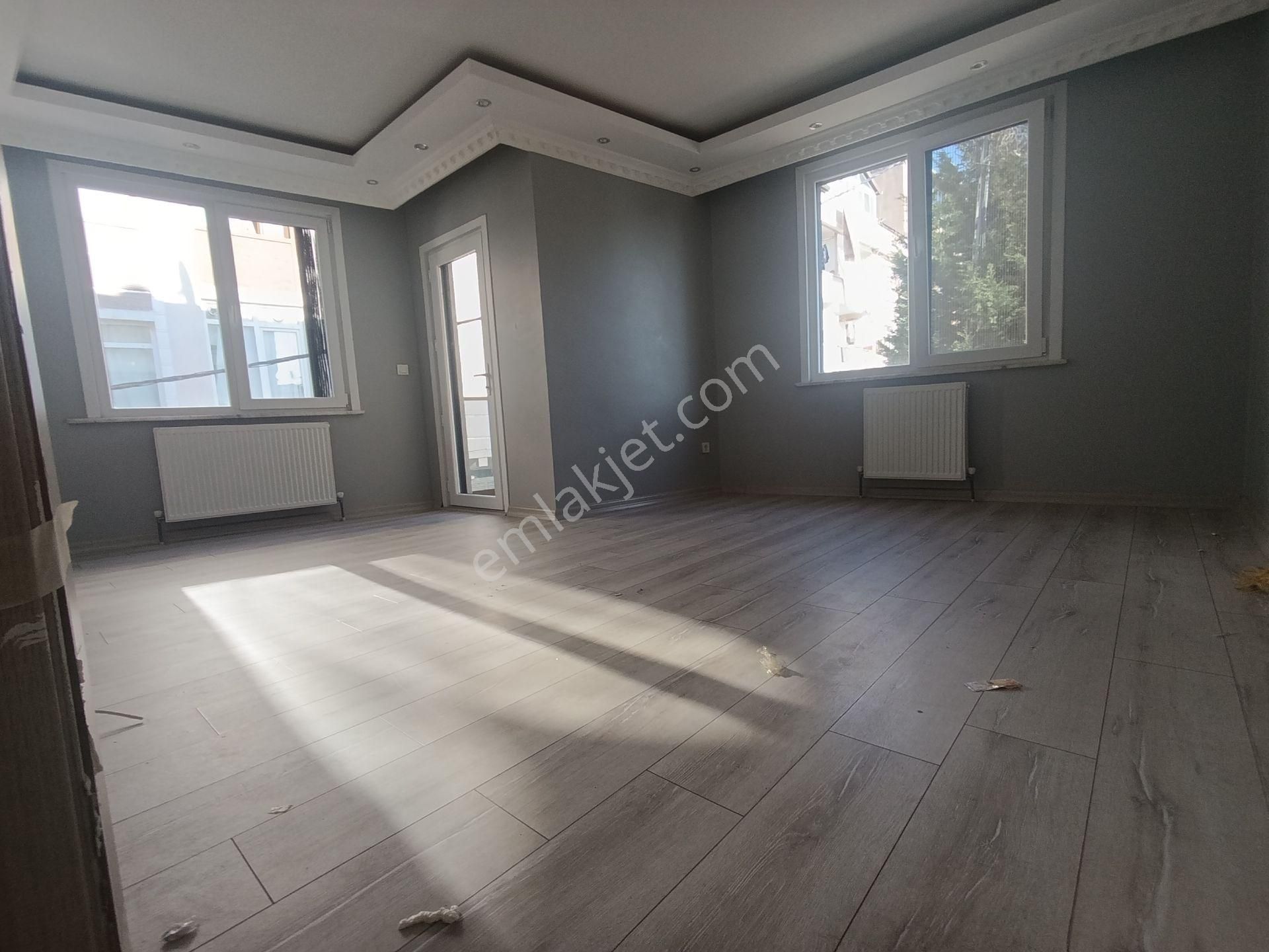 Pendik Esenyalı Mahallesi E-5 Çok Yakın Kiralık 2+1 85m2 Daire