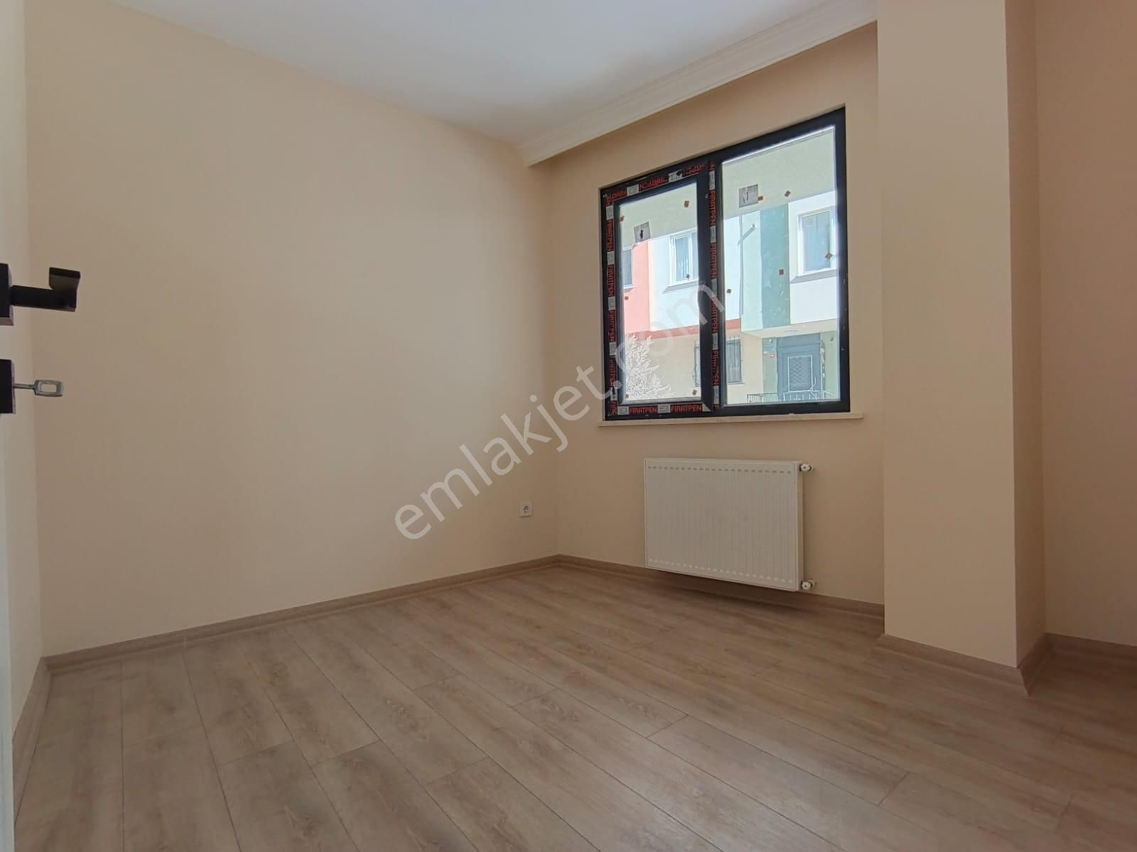 Çekmeköy Hamidiye Mh Satılık Y.giriş 1+1 65m² Daire - Görsel 8
