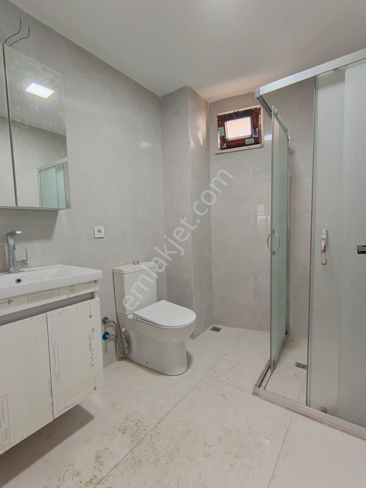 Çekmeköy Hamidiye Mh Satılık Y.giriş 1+1 65m² Daire - Görsel 14