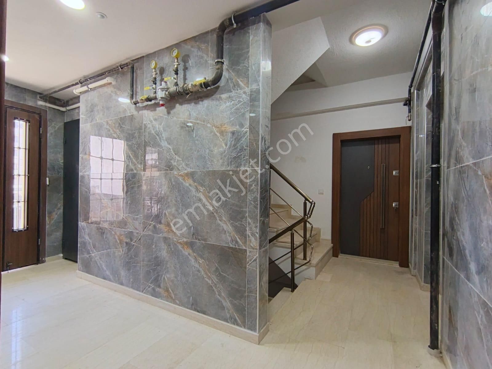 Çekmeköy Hamidiye Mh Satılık Y.giriş 1+1 65m² Daire - Görsel 15