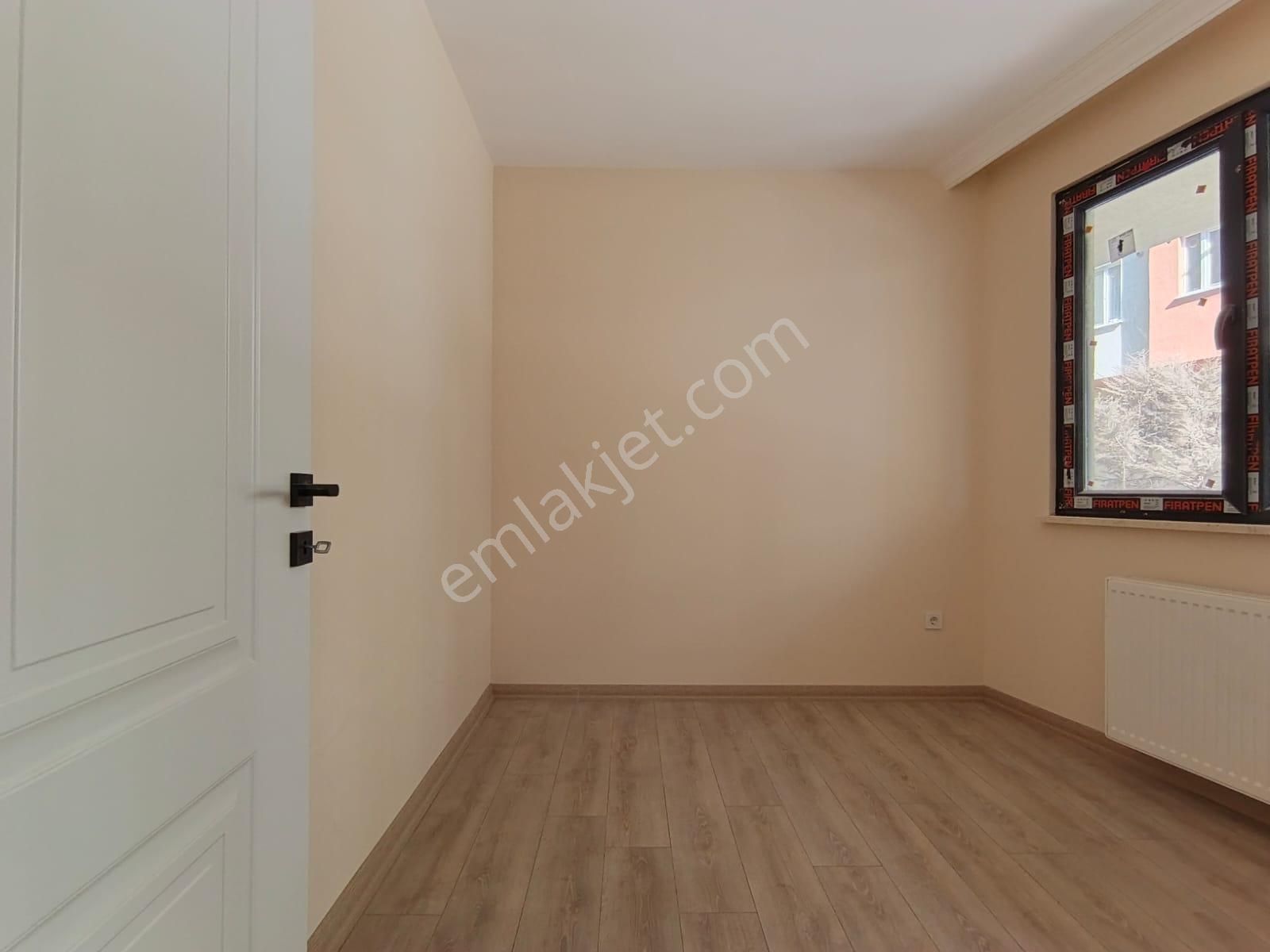 Çekmeköy Hamidiye Mh Satılık Y.giriş 1+1 65m² Daire - Görsel 10