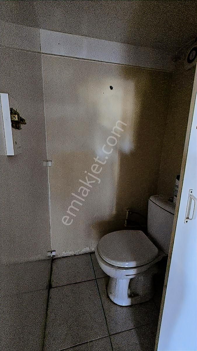 Selvili'de Kiralık Caddeye Yakın Dükkan - Görsel 33
