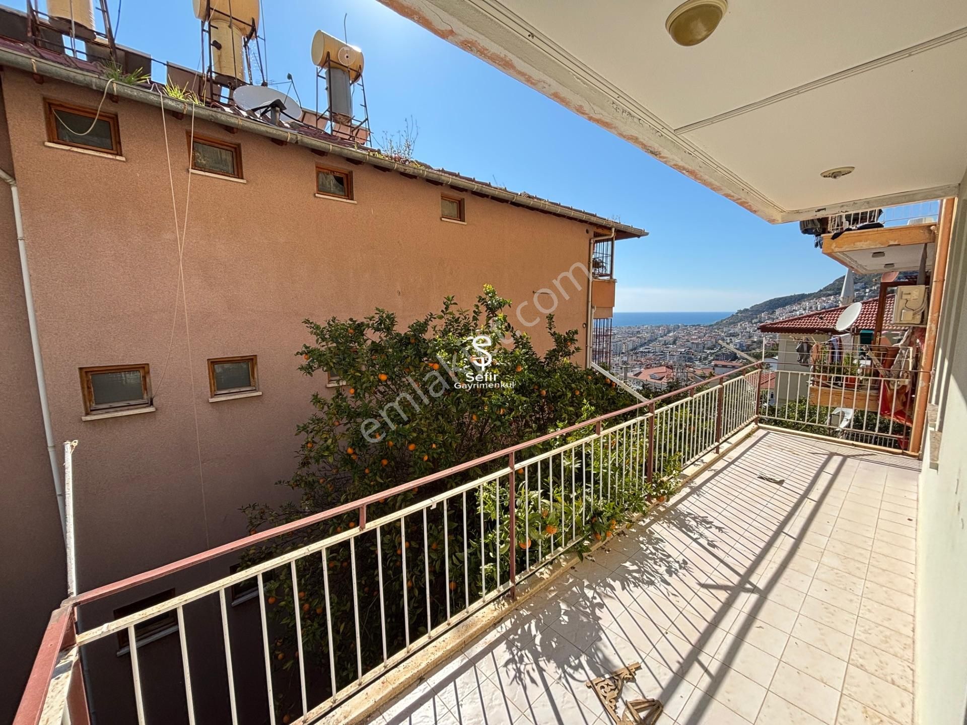 Alanya Küçükhasbahçe'de 2+1 Ayrı Mutfak Geniş Kiralık Daire - Görsel 3