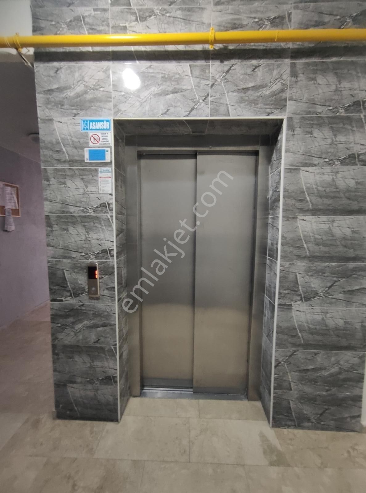 Özpınar.dan Yenicami 2+1 Kombili Zemin Kat 120 M2 2 Balkonlu - Görsel 11