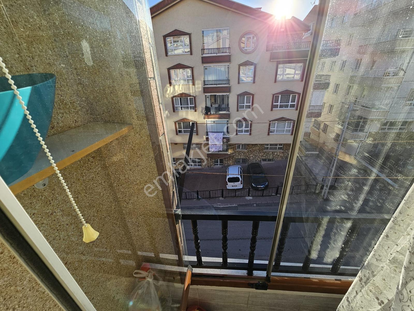 Bahçelerüstü Mah 6+1 Dublexs Ön Cephe 260 M2 İçi Yapılı - Görsel 3