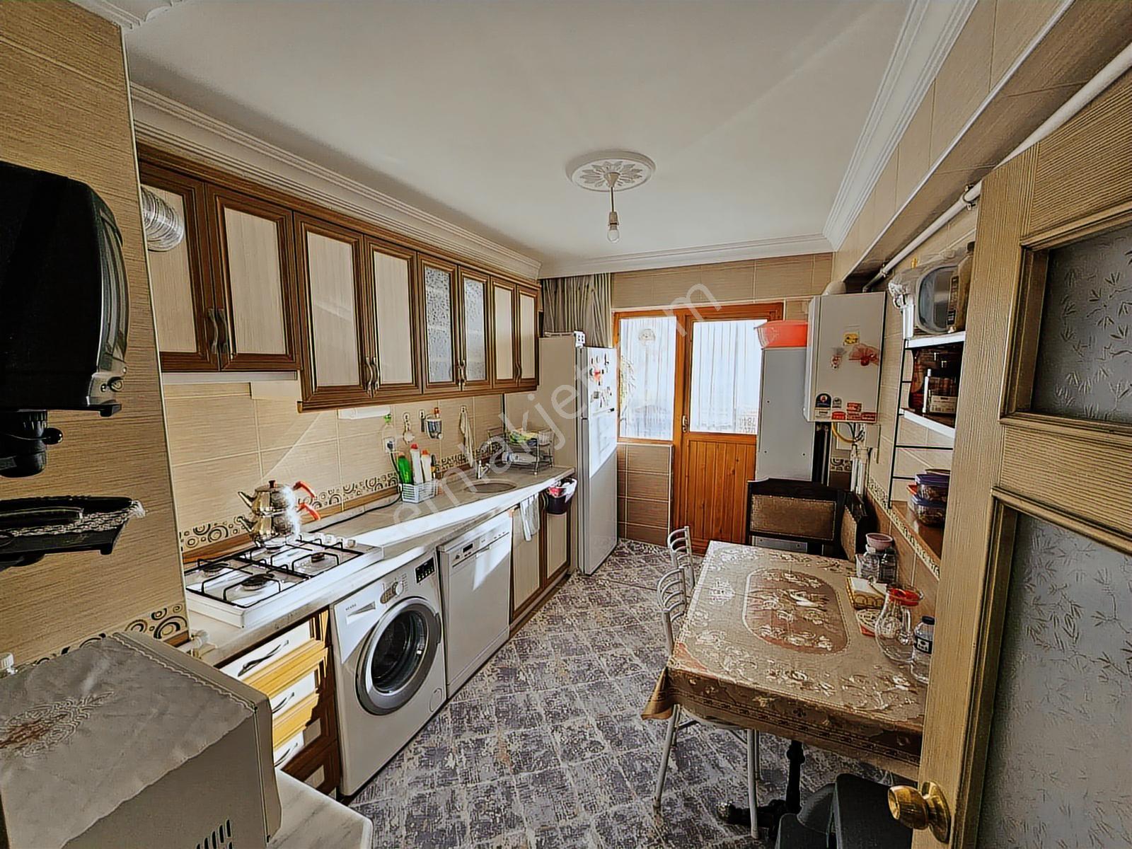 Bahçelerüstü Mah 6+1 Dublexs Ön Cephe 260 M2 İçi Yapılı - Görsel 14