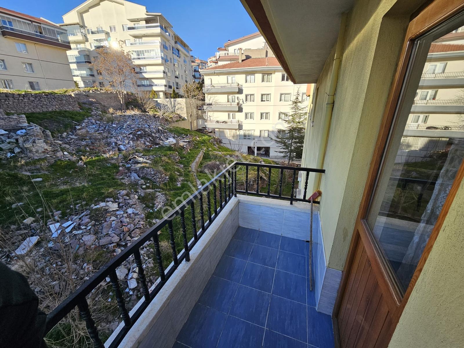 Bahçelerüstü Mah 6+1 Dublexs Ön Cephe 260 M2 İçi Yapılı - Görsel 10