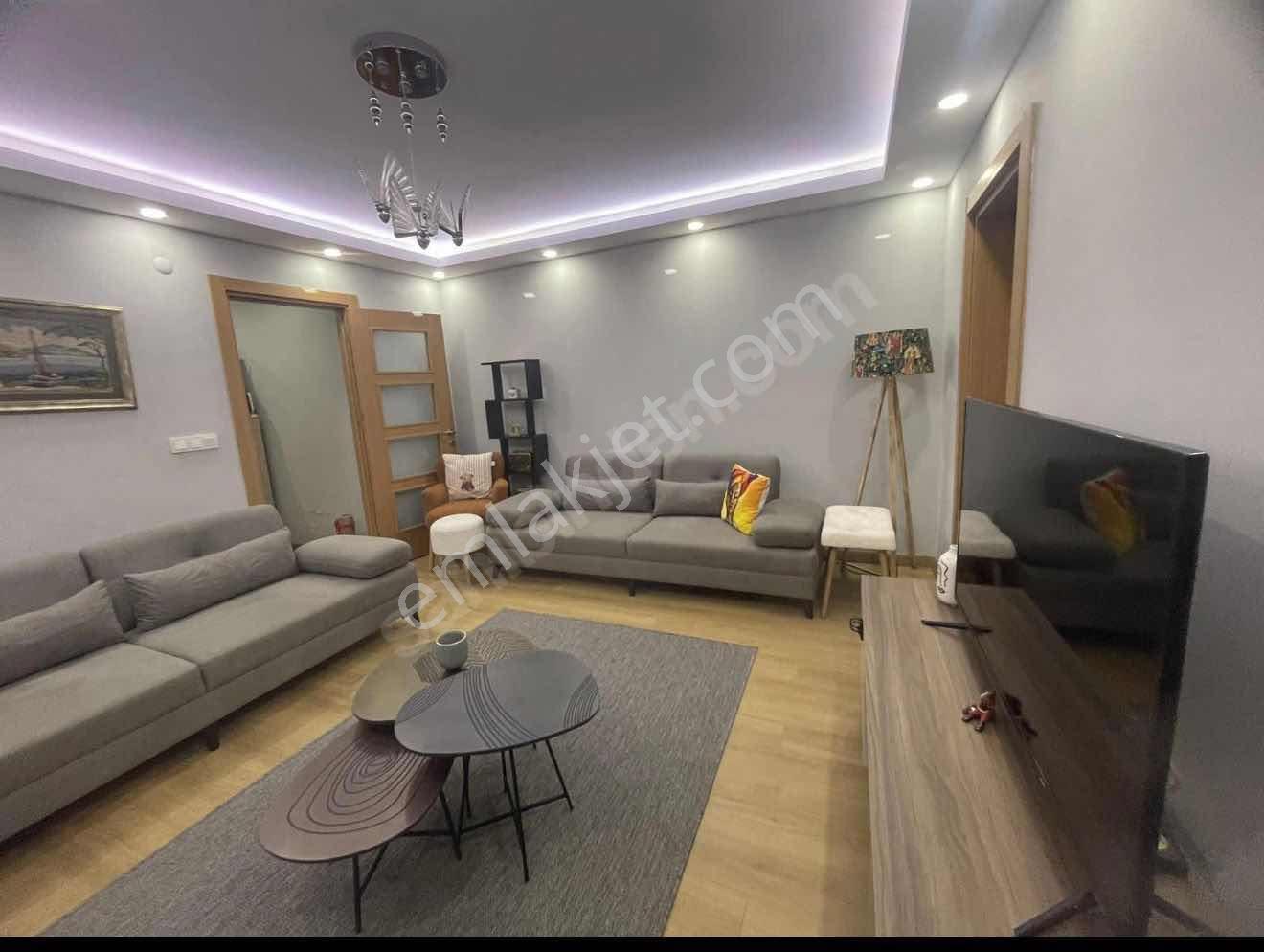 Aydınevler Mh.de Bahçe Kullanımlı Satılık Daire