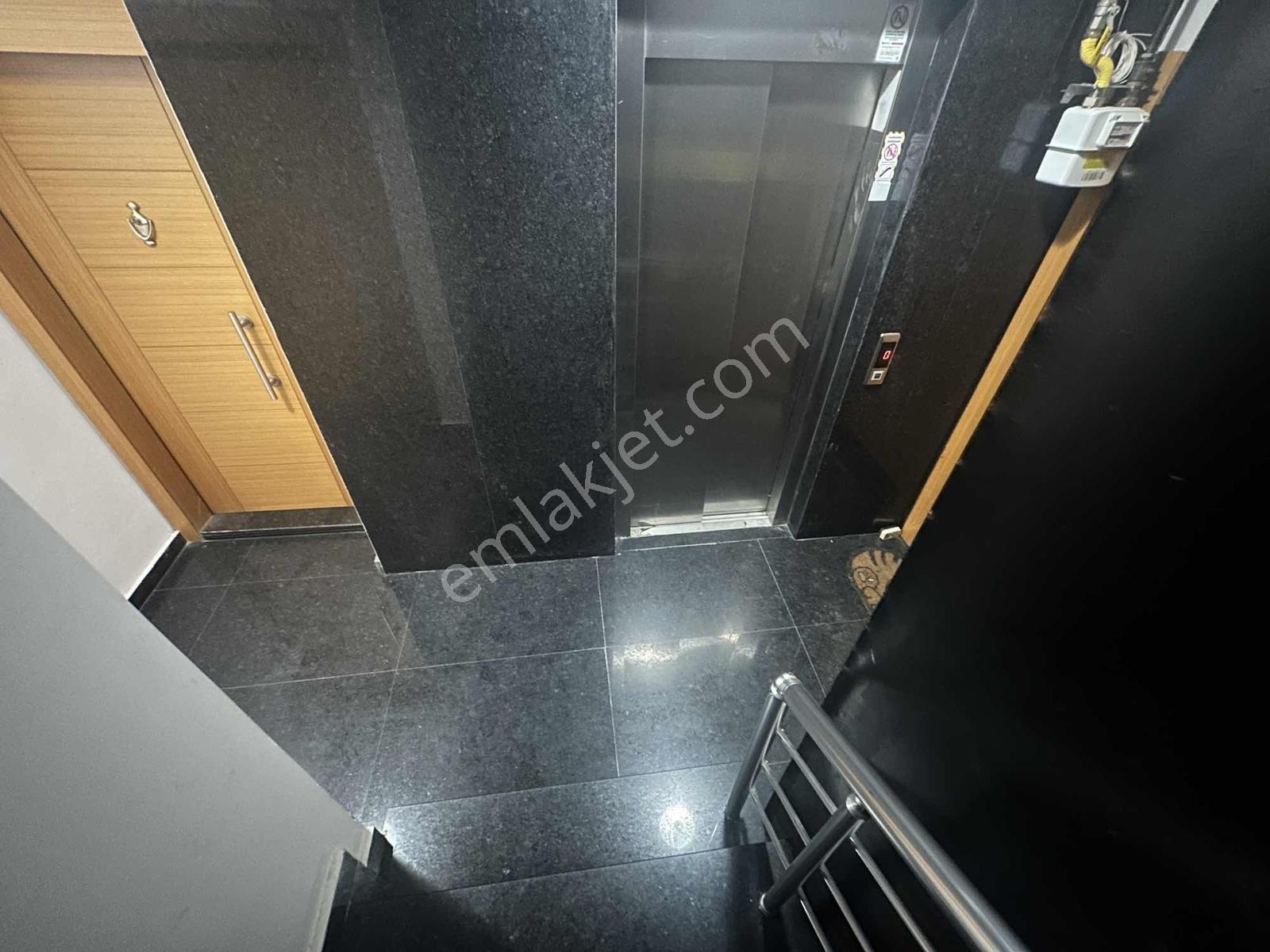 Aydınevler Mh.de Bahçe Kullanımlı Satılık Daire - Görsel 31