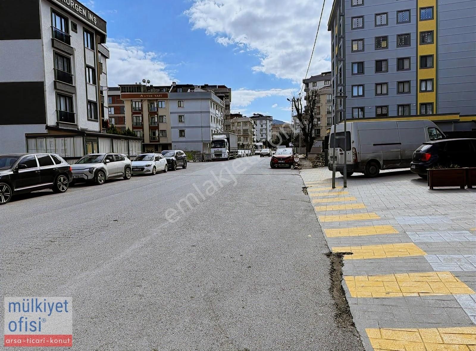 Adil Mah'de Yeni Binada Çift Yola Cephe Kmt Tapulu 563m2 Dükkan - Görsel 2