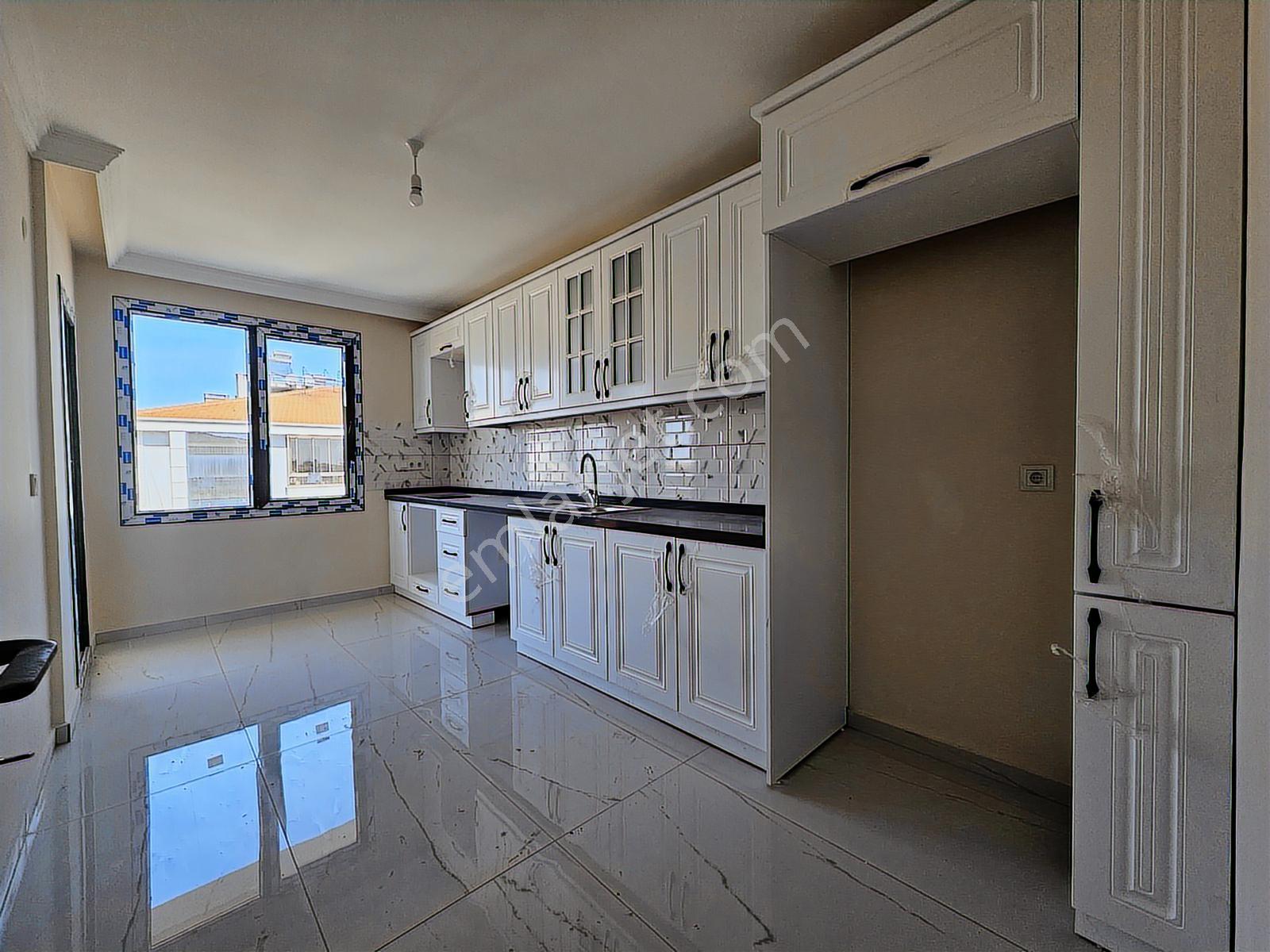 Altınova Ana Cadde Üzeri Satılık 3+1 Ebeveyn Banyolu Daire - Görsel 27