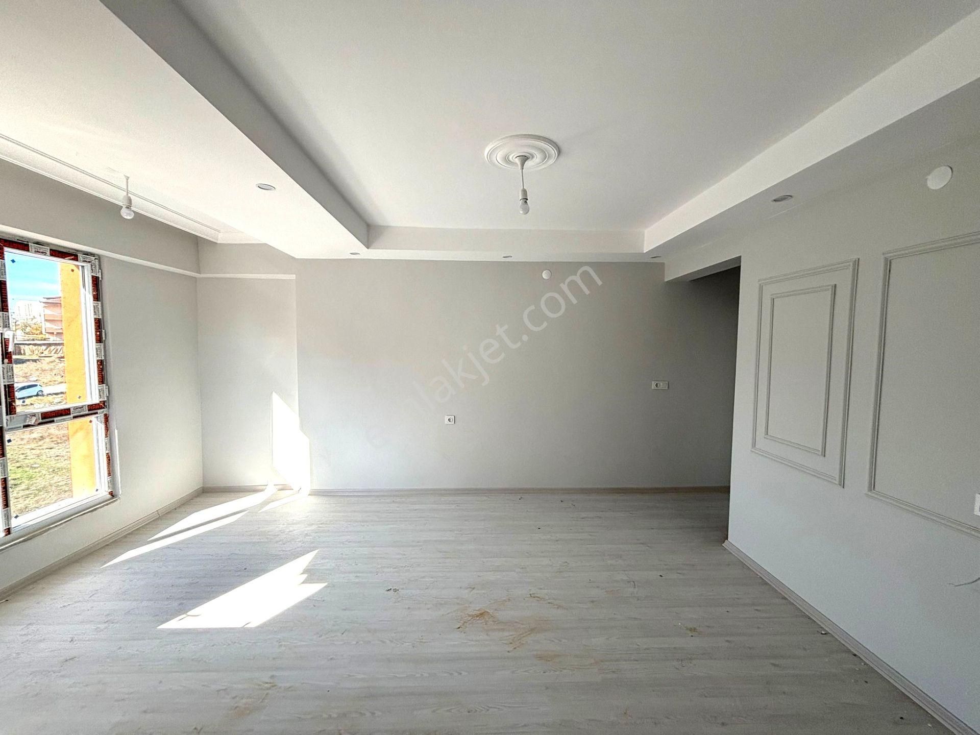 **eryıldız İnşaat'tan**acill Bağlık Mah.iskanlı K.otoparklı Lüks 2+1 Daire