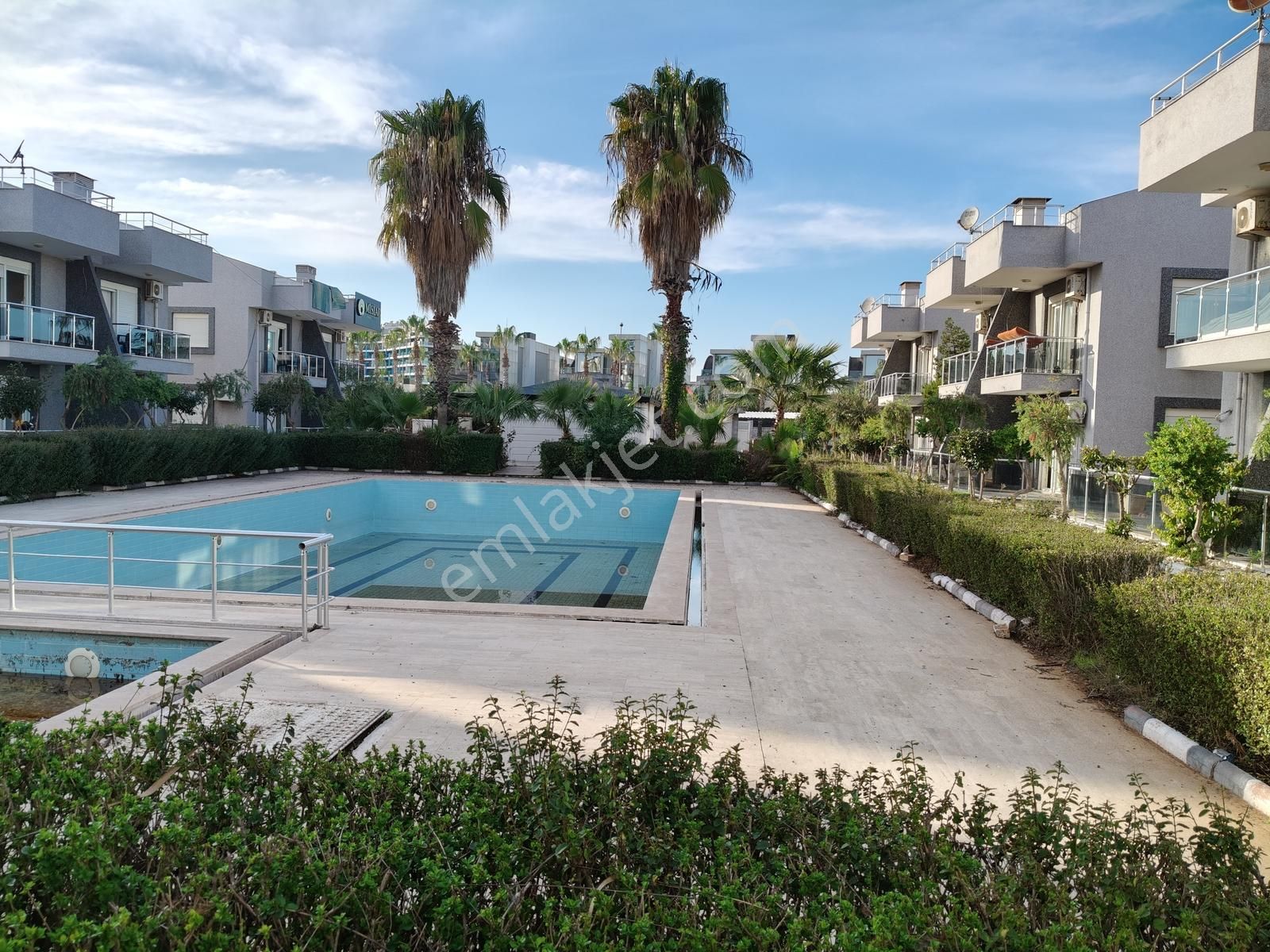 Kundu Oteller Bölgesinde Site İçi 4+1 Tripleks Satılık Villa - Görsel 5