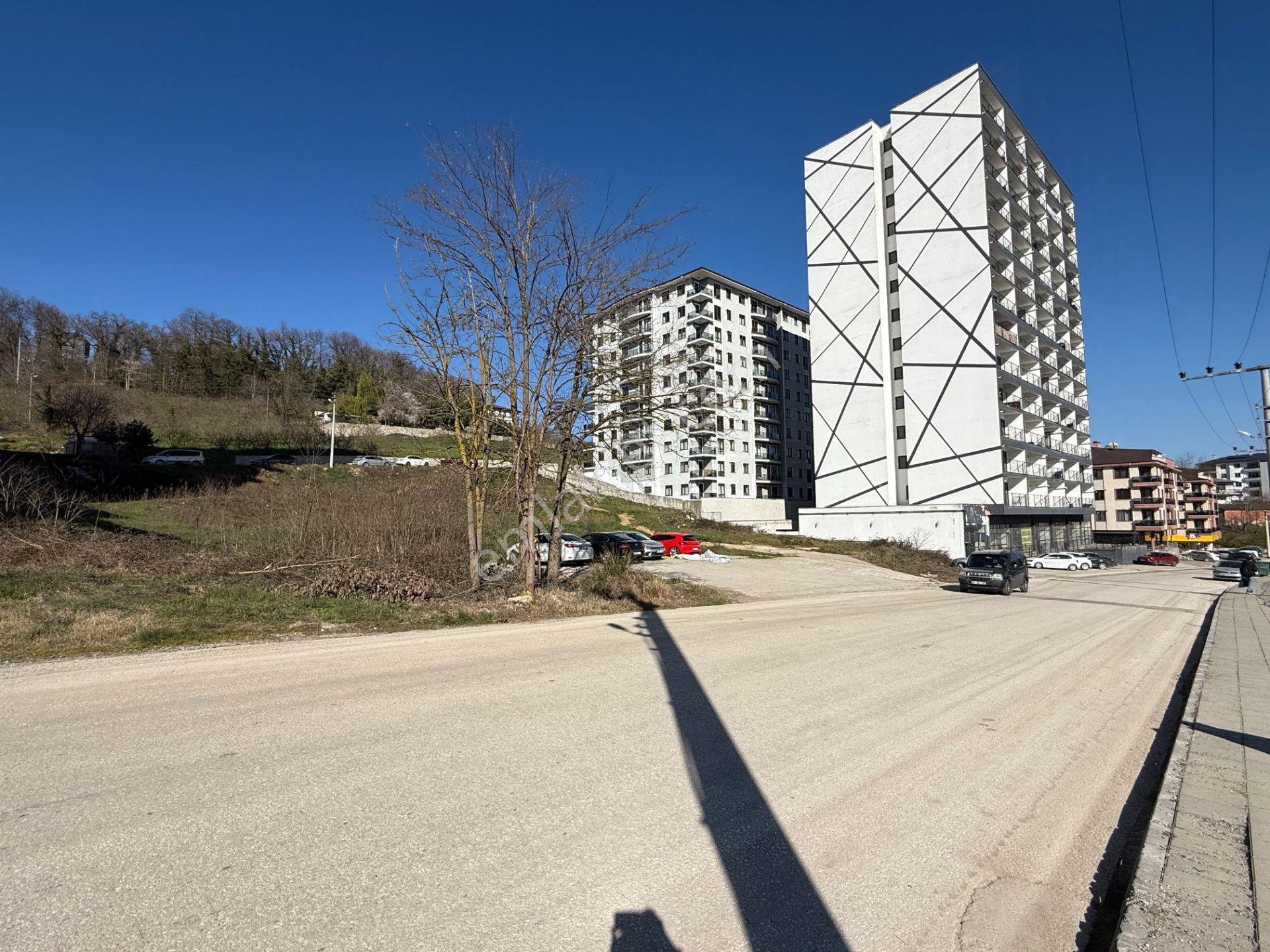 Konuralp Ana Cadde Üzerinde 3347 M2 Satılık Arsa - Görsel 13