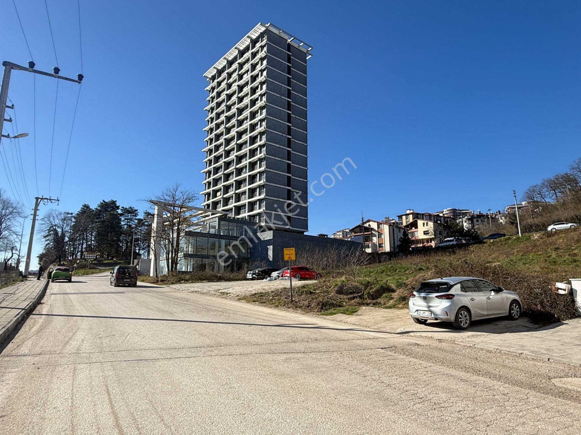 Konuralp Ana Cadde Üzerinde 3347 M2 Satılık Arsa - Görsel 28