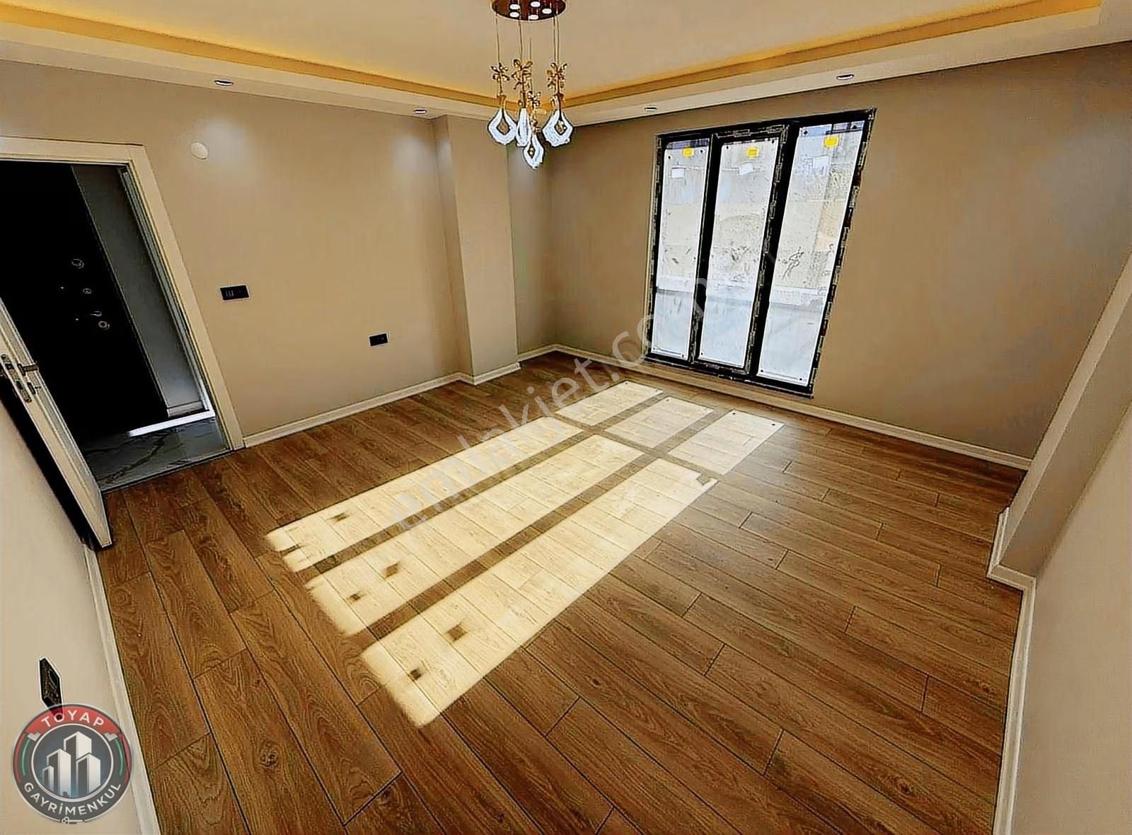 Sultançiftliği Mahallesi Tramvayın Dibi Ultra Lüks Arakat - Görsel 18