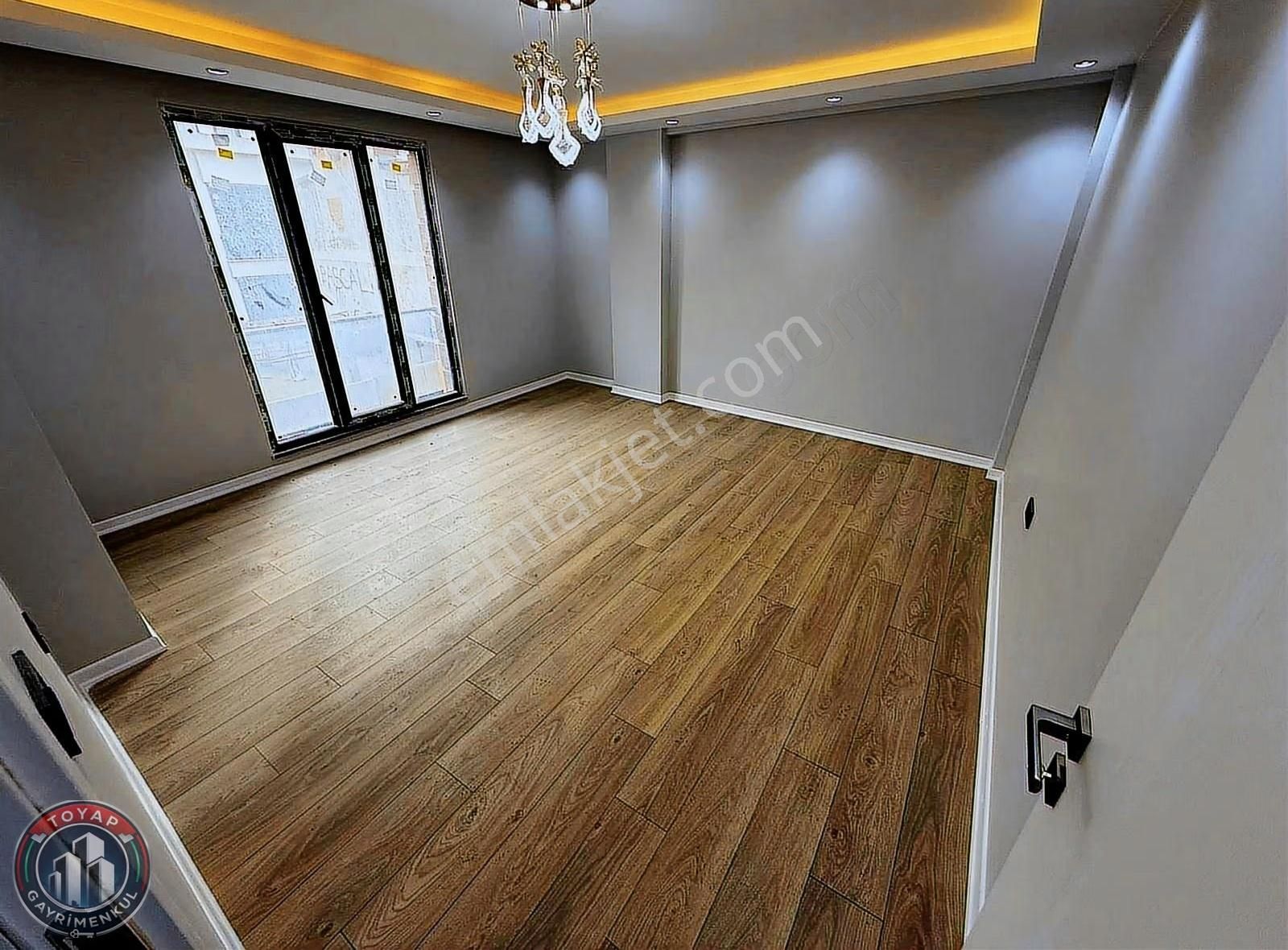 Sultançiftliği Mahallesi Tramvayın Dibi Ultra Lüks Arakat - Görsel 17