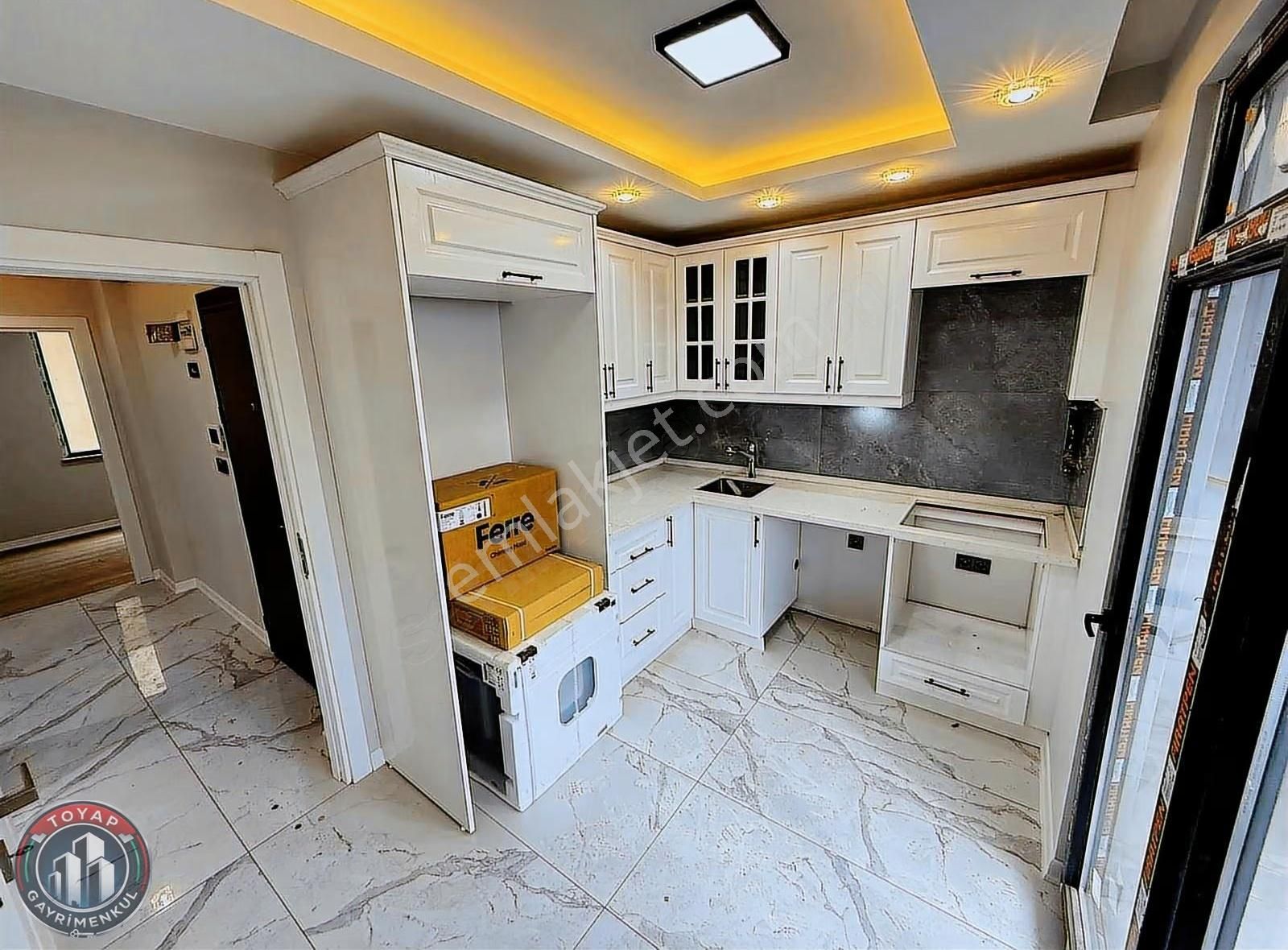 Sultançiftliği Mahallesi Tramvayın Dibi Ultra Lüks Arakat