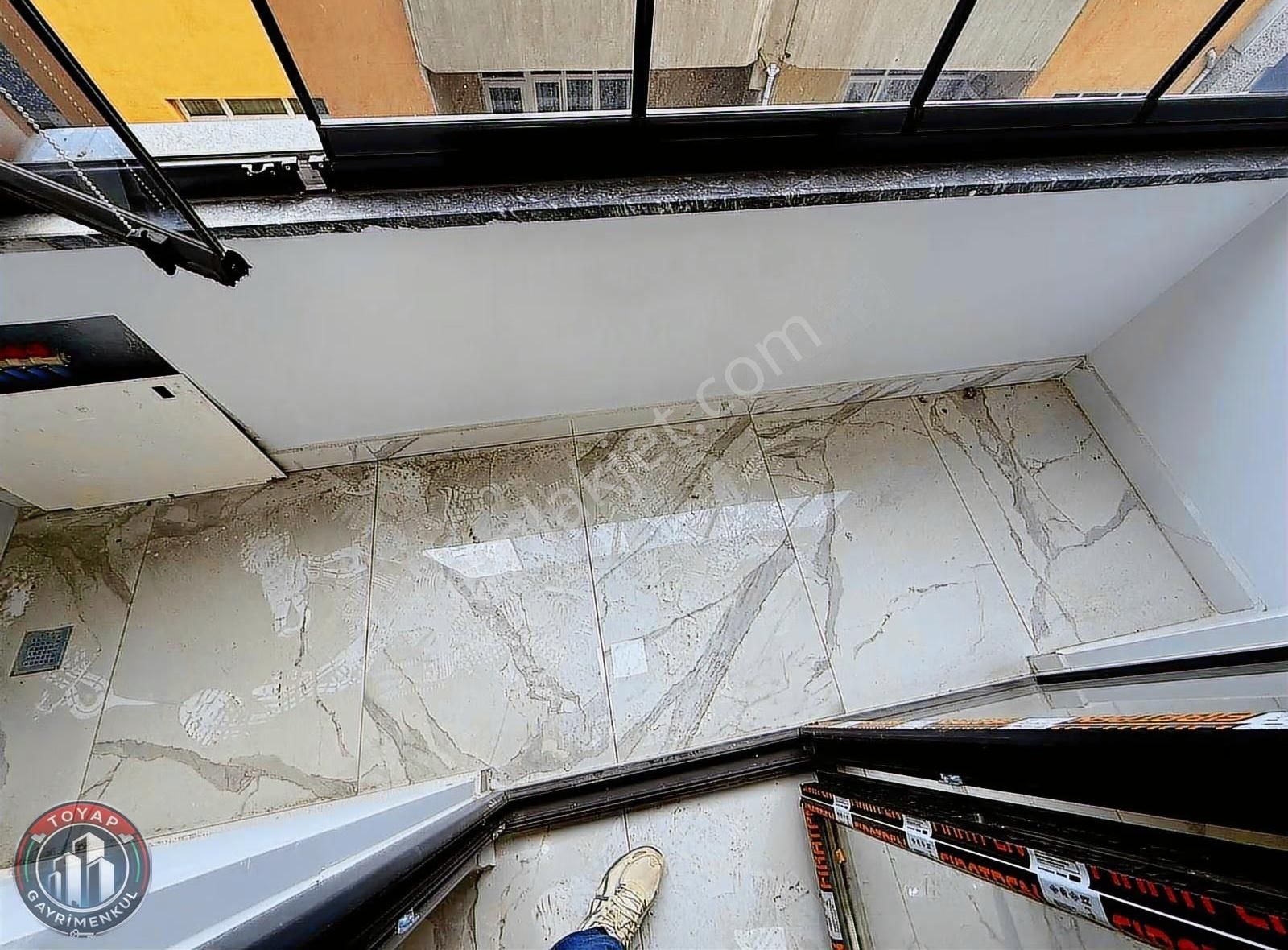 Sultançiftliği Mahallesi Tramvayın Dibi Ultra Lüks Arakat - Görsel 24