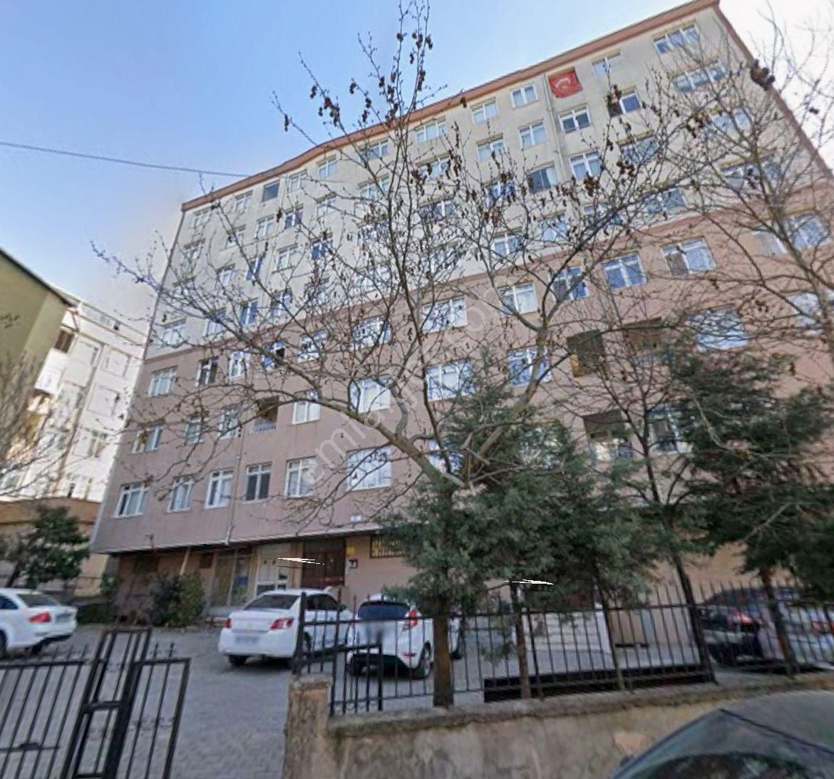 Pendik Fevzi Çakmak Mah. Merkezi Konumda 3+1 Geniş Daire – 115 M² Ara Kat Asansör Ve Açık Otopark - Görsel 7