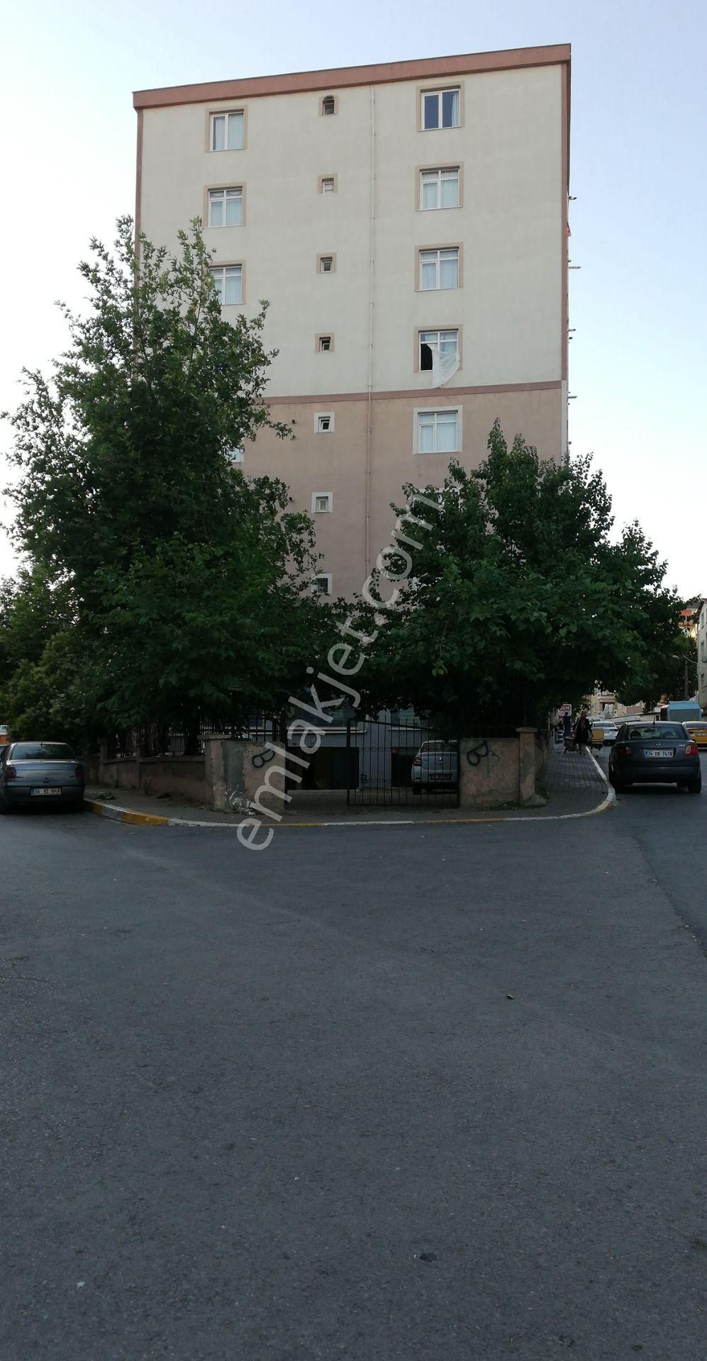Pendik Fevzi Çakmak Mah. Merkezi Konumda 3+1 Geniş Daire – 115 M² Ara Kat Asansör Ve Açık Otopark - Görsel 13