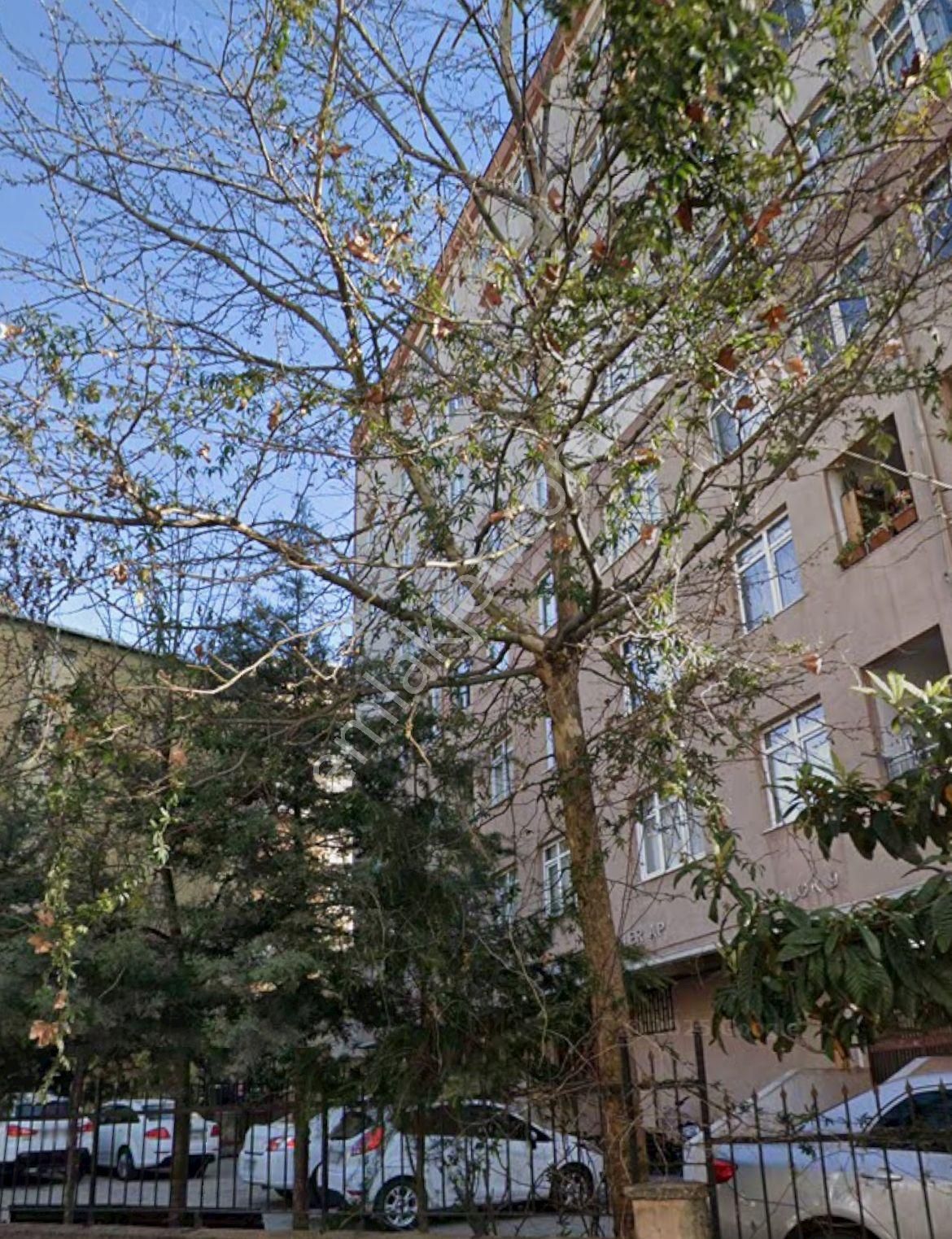 Pendik Fevzi Çakmak Mah. Merkezi Konumda 3+1 Geniş Daire – 115 M² Ara Kat Asansör Ve Açık Otopark - Görsel 8