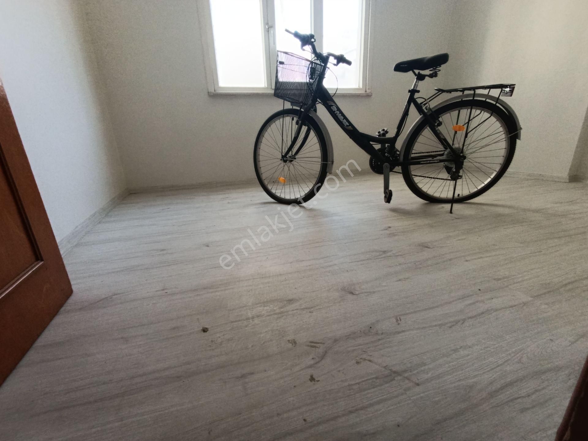 Pendik Esenyalı Merkezde Anacadde Üstü Kiralık 2+1 75m2 Balkonlu Daire - Görsel 15