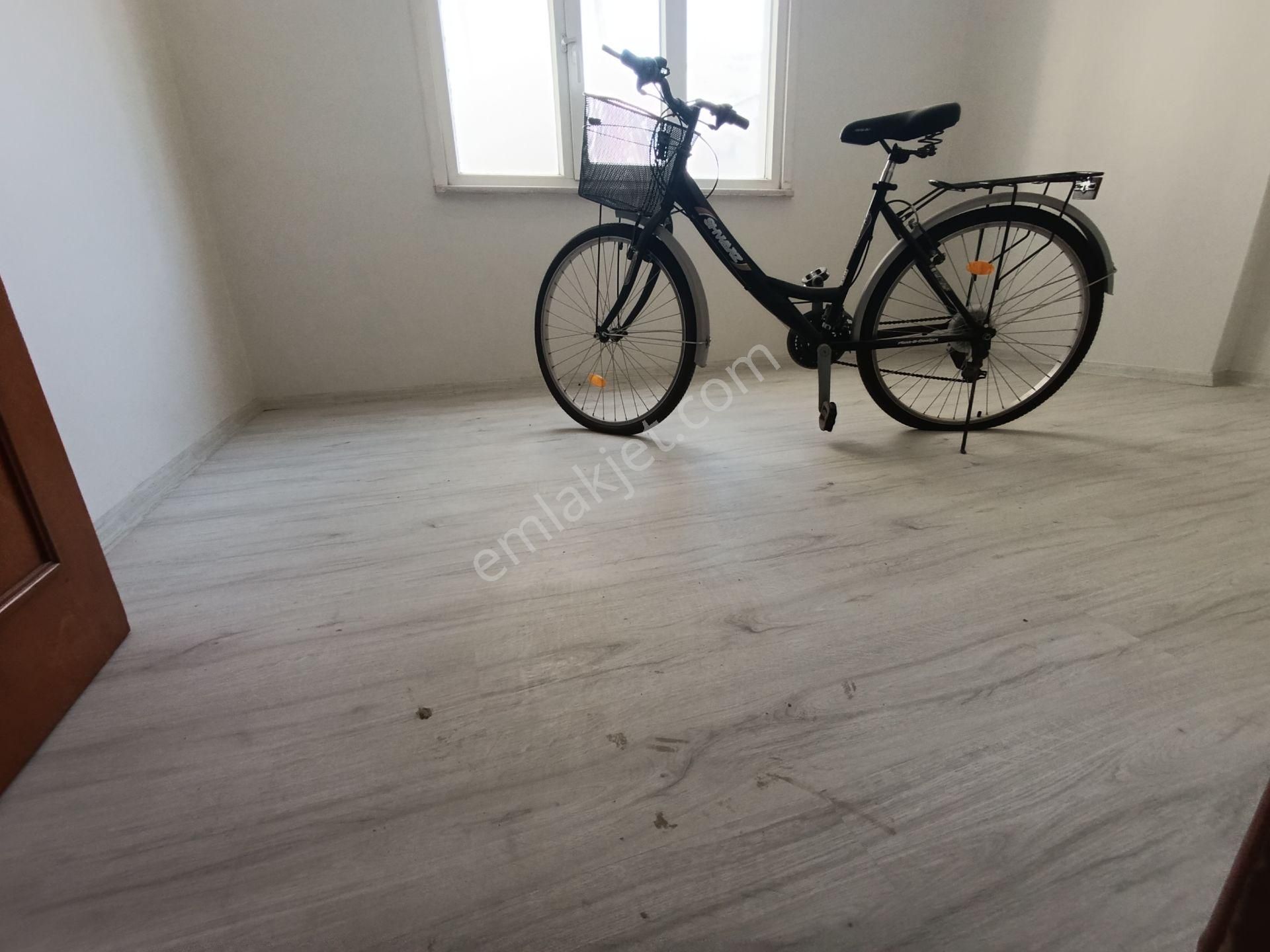 Pendik Esenyalı Merkezde Anacadde Üstü Kiralık 2+1 75m2 Balkonlu Daire - Görsel 14