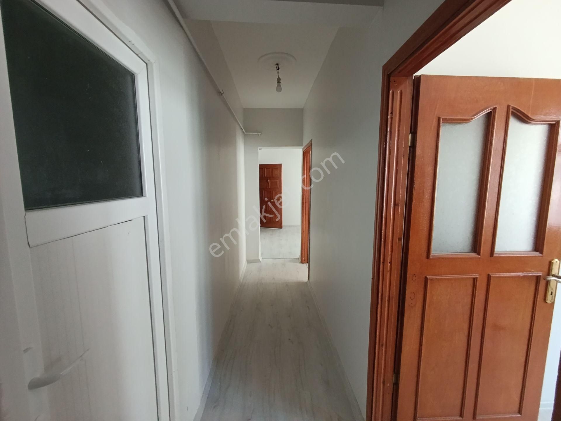 Pendik Esenyalı Merkezde Anacadde Üstü Kiralık 2+1 75m2 Balkonlu Daire - Görsel 20