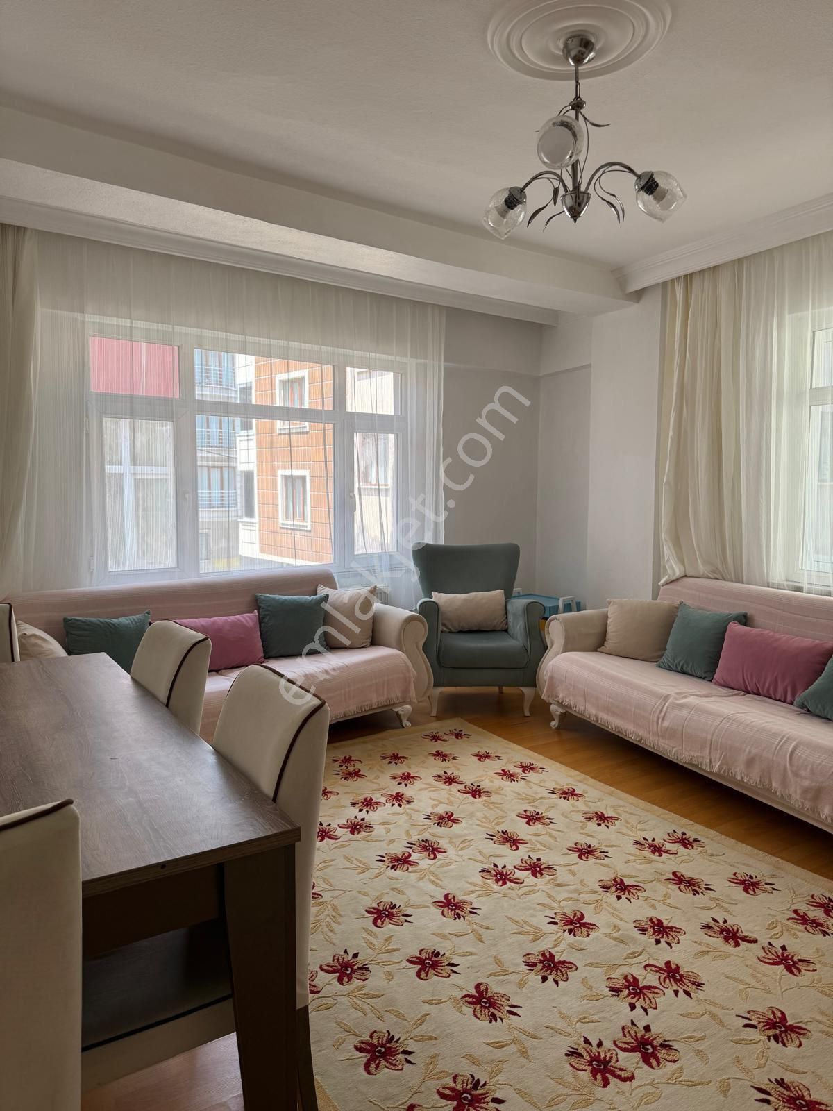 Zübeyda Hanım Mah Kiralık Eşyalı Daire