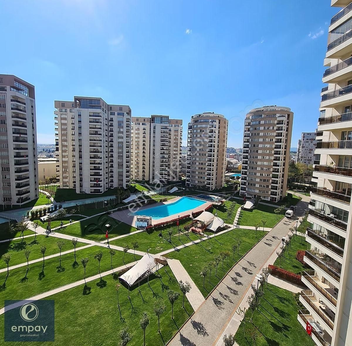 Sema Yeşilyurt'tan Korupark Sedir Blok Satılık Boş 4+1 Daire