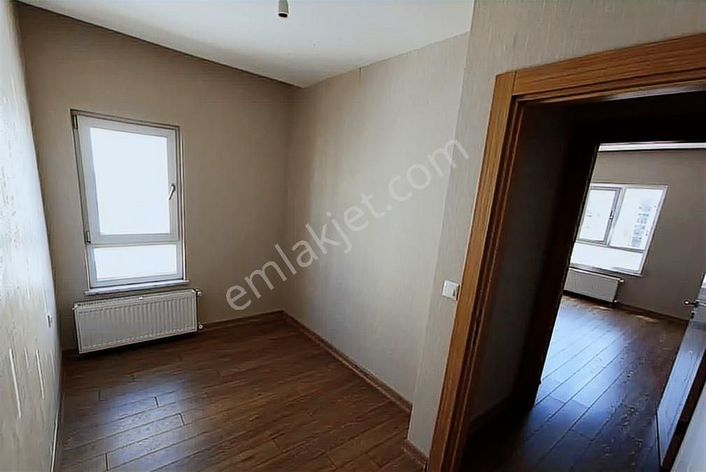 Talha Tozduman'dan Bakyapı Prestij Park'ta Manzaralı Geniş 3+1 - Görsel 7