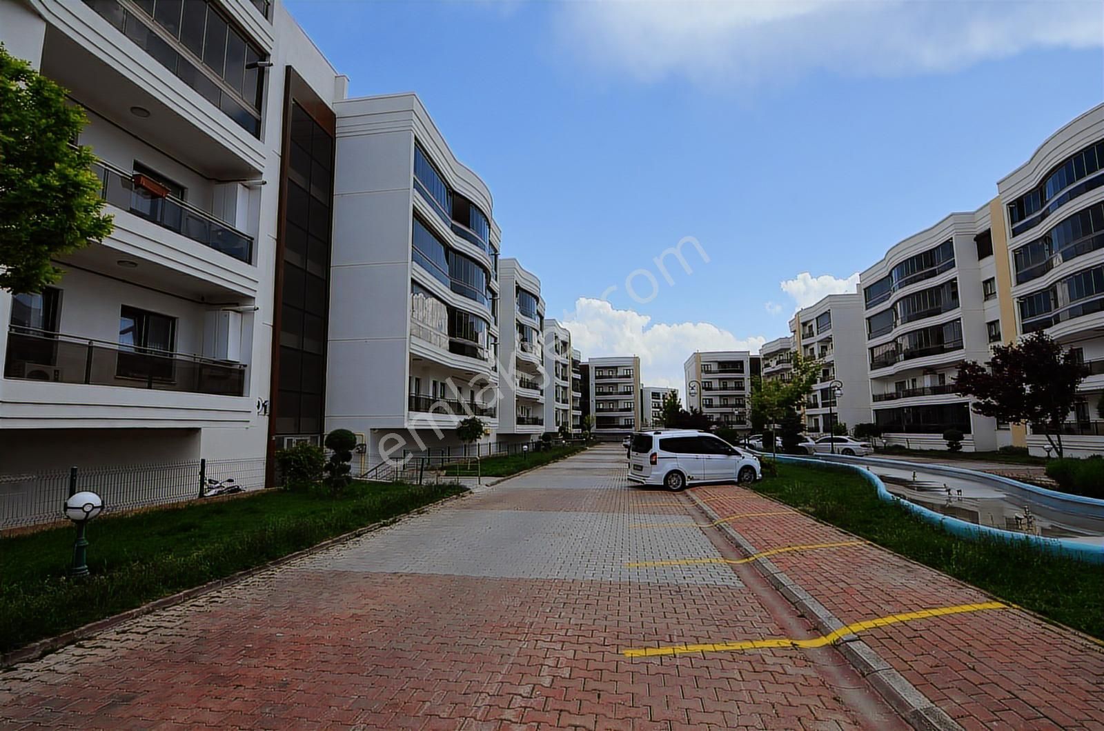 Talha Tozduman'dan Bakyapı Prestij Park'ta Manzaralı Geniş 3+1 - Görsel 5