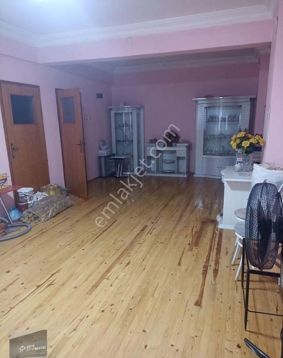 İstanbul Caddesi Nakipoğlu Mahallesinde Satılık Geniş 4+1 Daire - Görsel 12