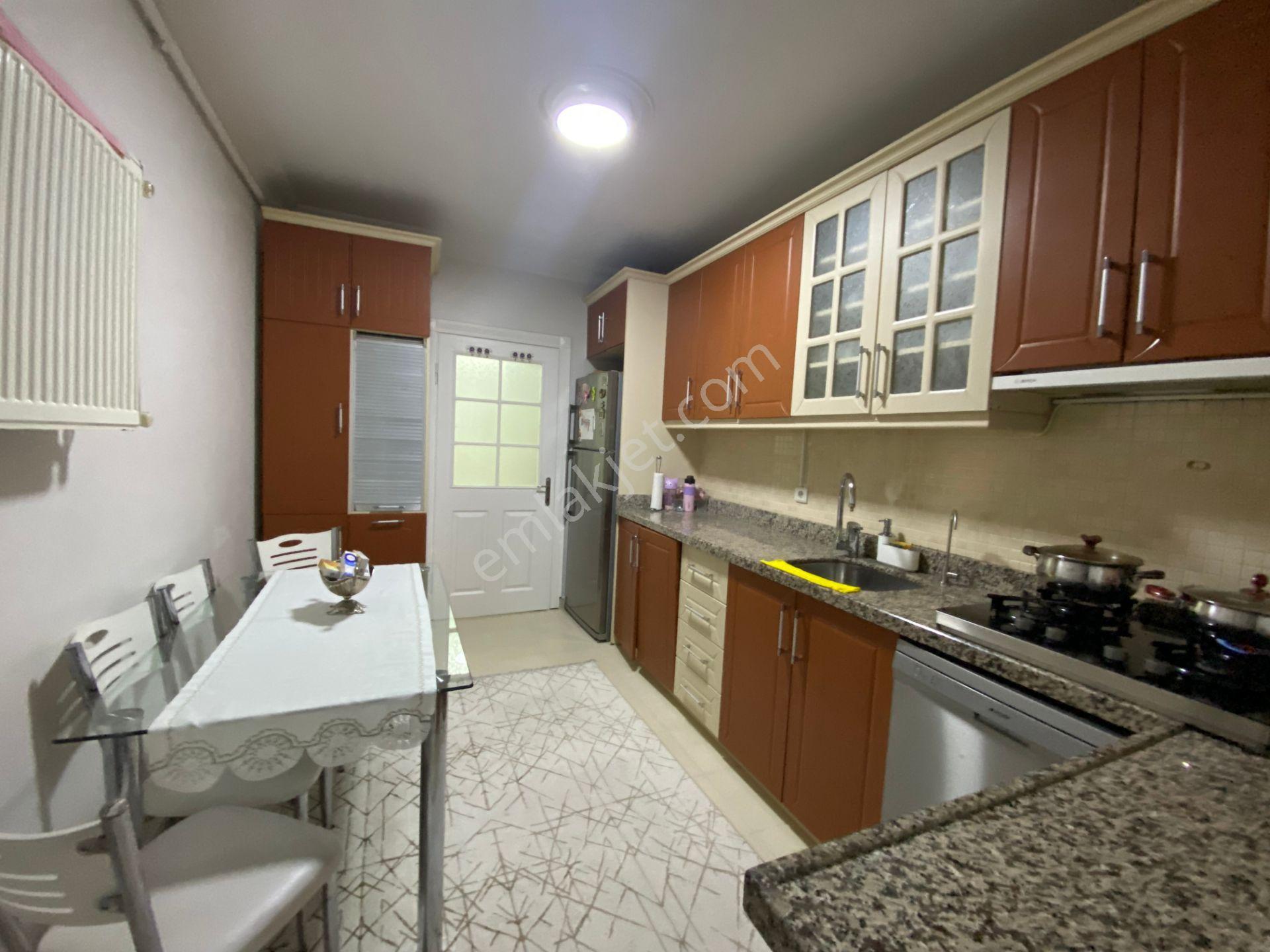 Avrupa Emlak Tan Ayazma Genç Osman Mh 150 M²3+1 2.kat,otoparklı,asansörlü,iskanlı,satılık Daire - Görsel 7