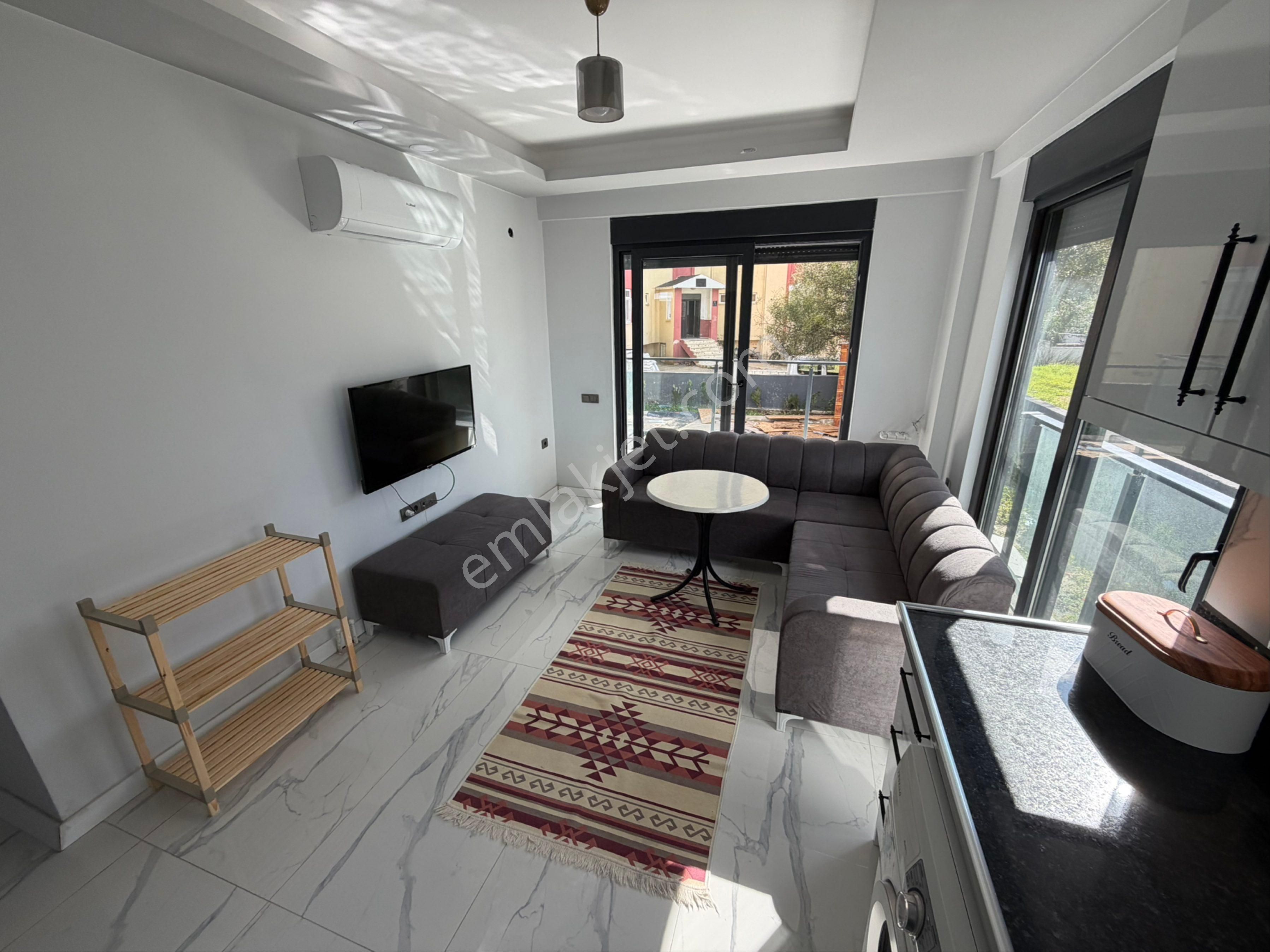 Kadriye’de Havuzlu Sıfır Binada Eşyalı 1+1 Kiralık Daire - Görsel 5