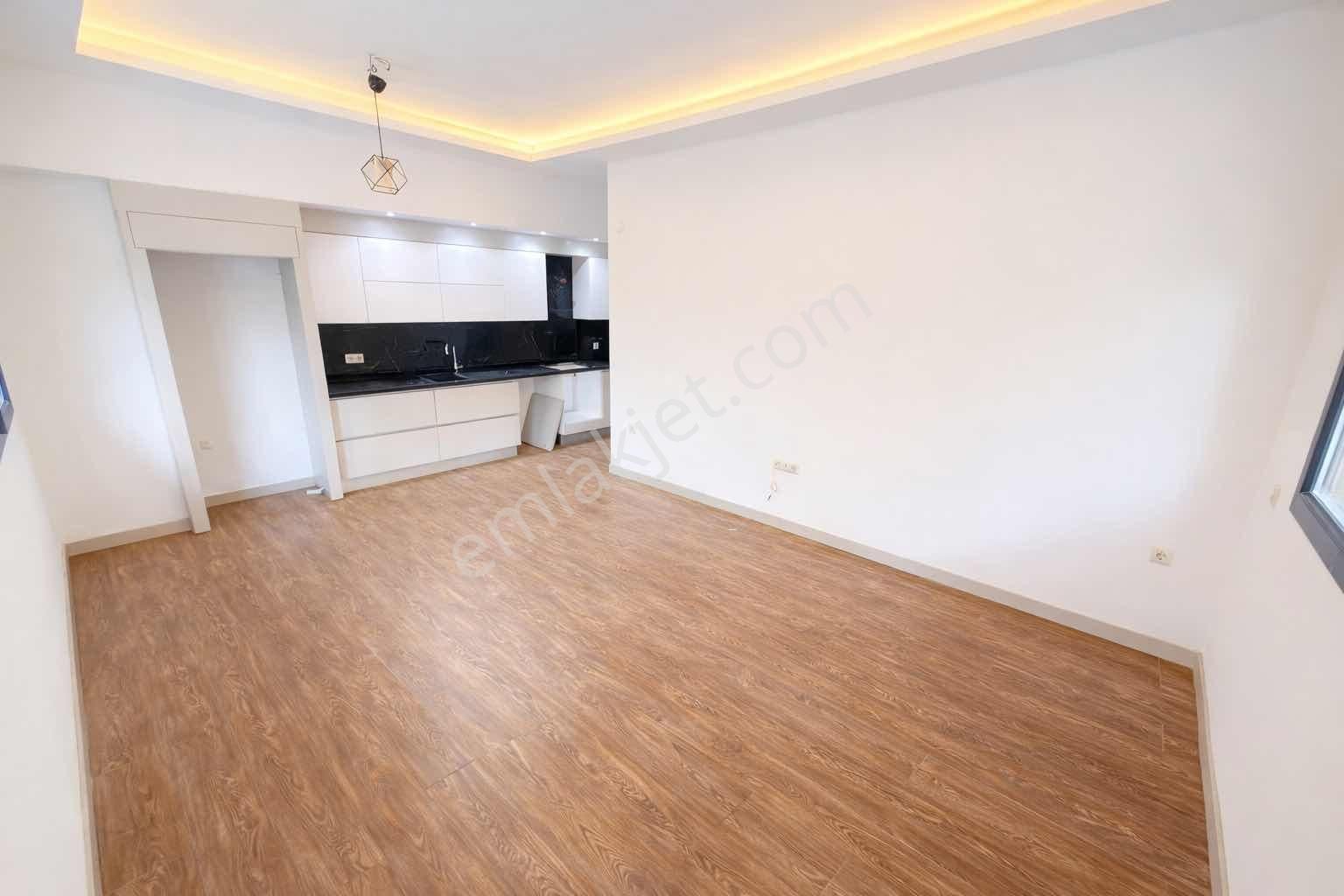 Kuşadası Merkezde Sıfır Loft 2+1 Rezidans Daire Açık Havuzlu - Görsel 22