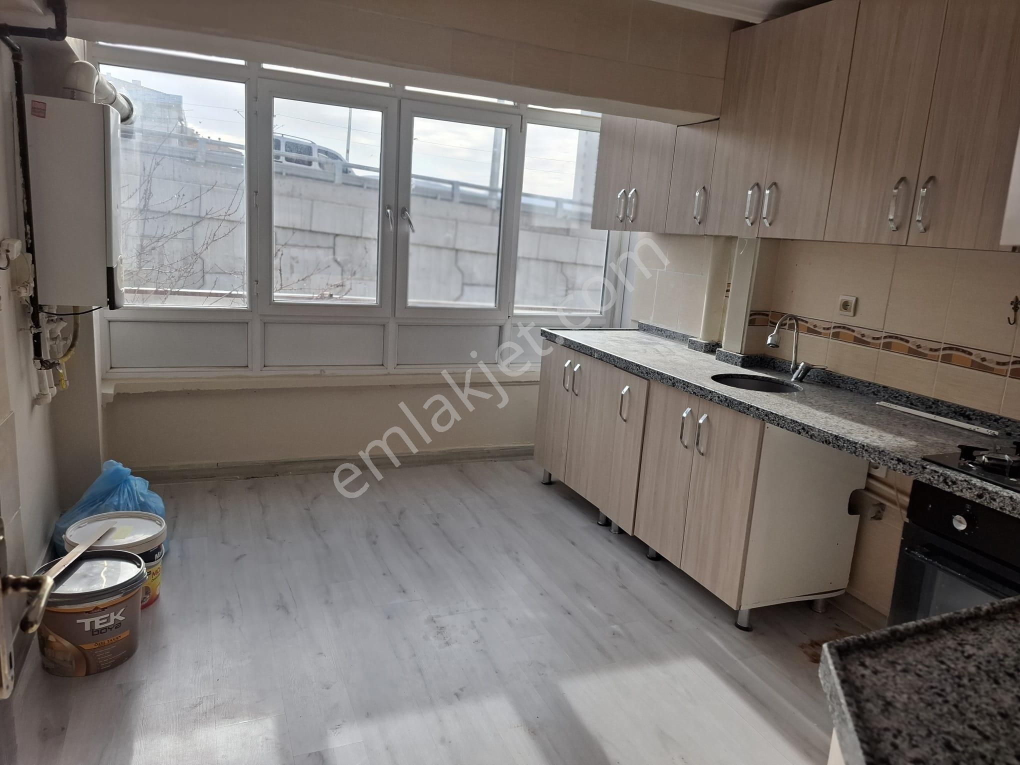 Yenikent Menderes Mahallesinde Kiralık 3+1 Daire - Görsel 22