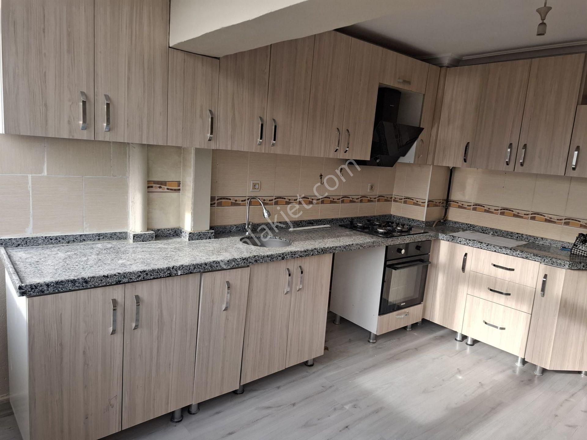 Yenikent Menderes Mahallesinde Kiralık 3+1 Daire - Görsel 15