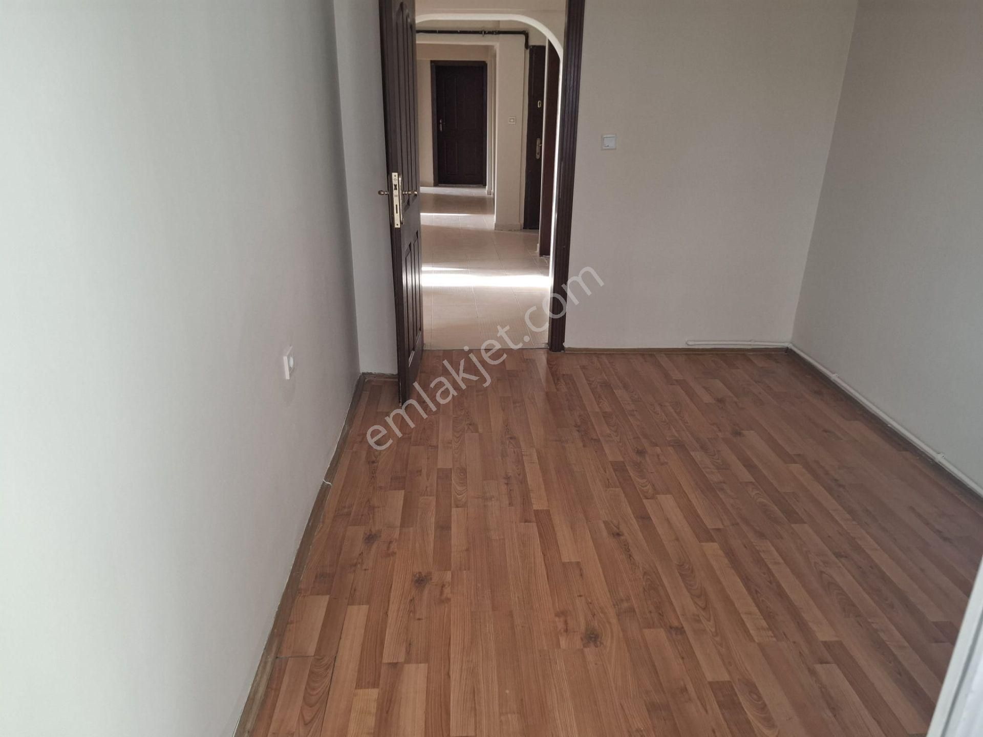Yenikent Menderes Mahallesinde Kiralık 3+1 Daire - Görsel 16