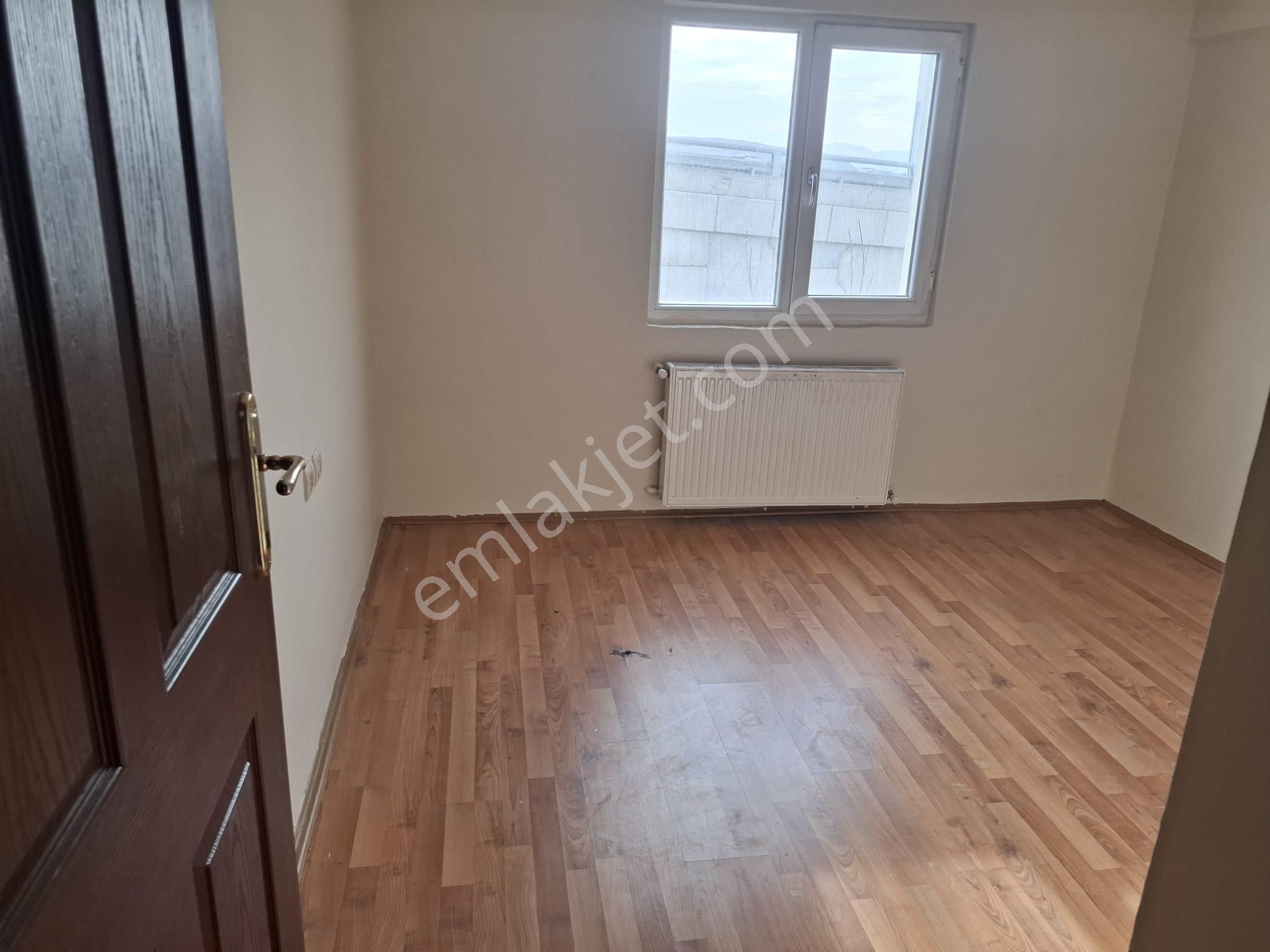 Yenikent Menderes Mahallesinde Kiralık 3+1 Daire - Görsel 4