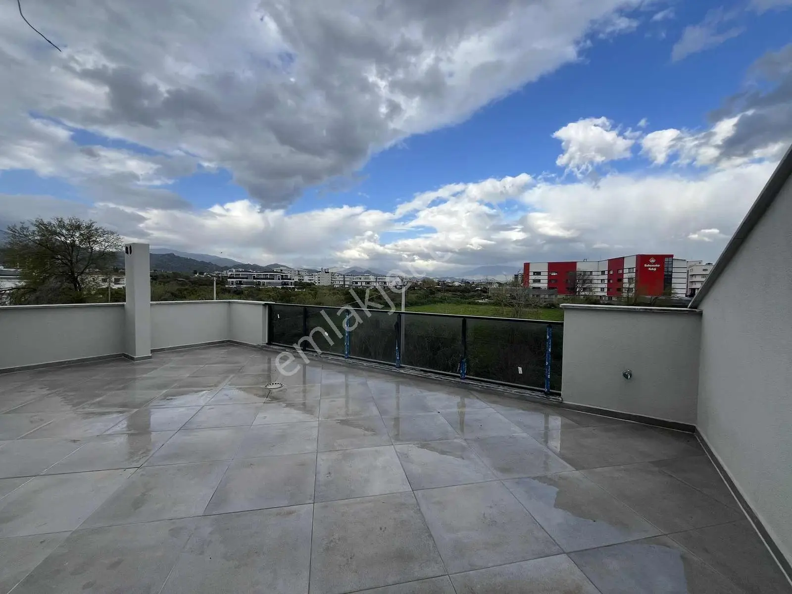 Royal Garden Villaları'nda 5+1 , 3 Katlı Kiralık Villa - Görsel 7
