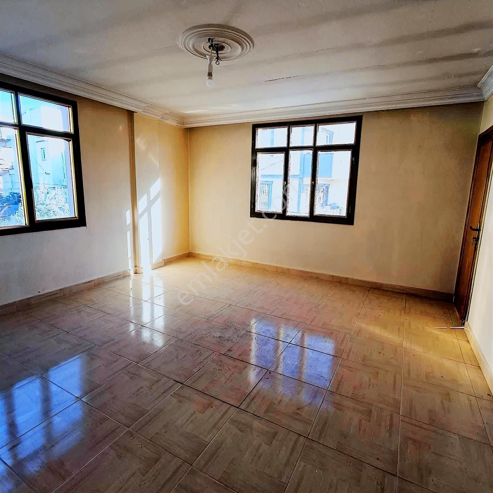 Anadolu Emlaktan Hastane Civarında 514 M2 Arsalı İki Katlı Ev - Görsel 4