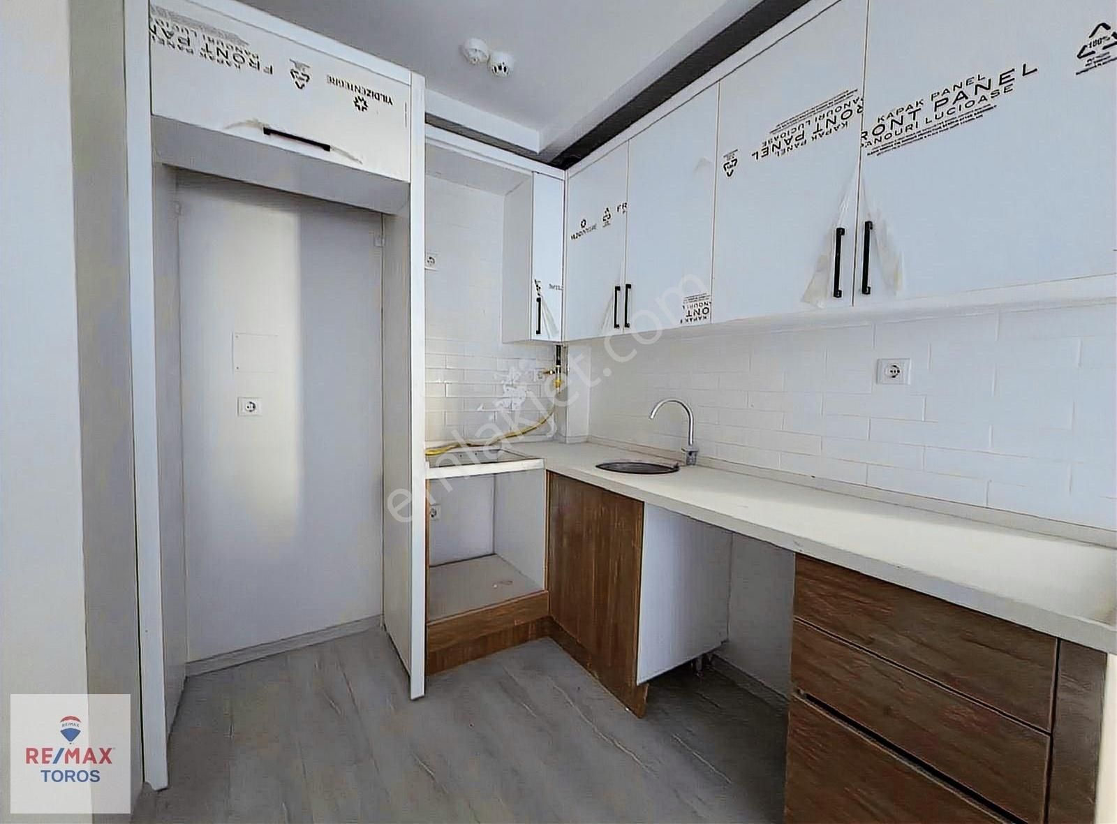 Remax Toros'tan Tece Deniz Mah'de Denize Yakın Sıfır 2+1 - Görsel 3