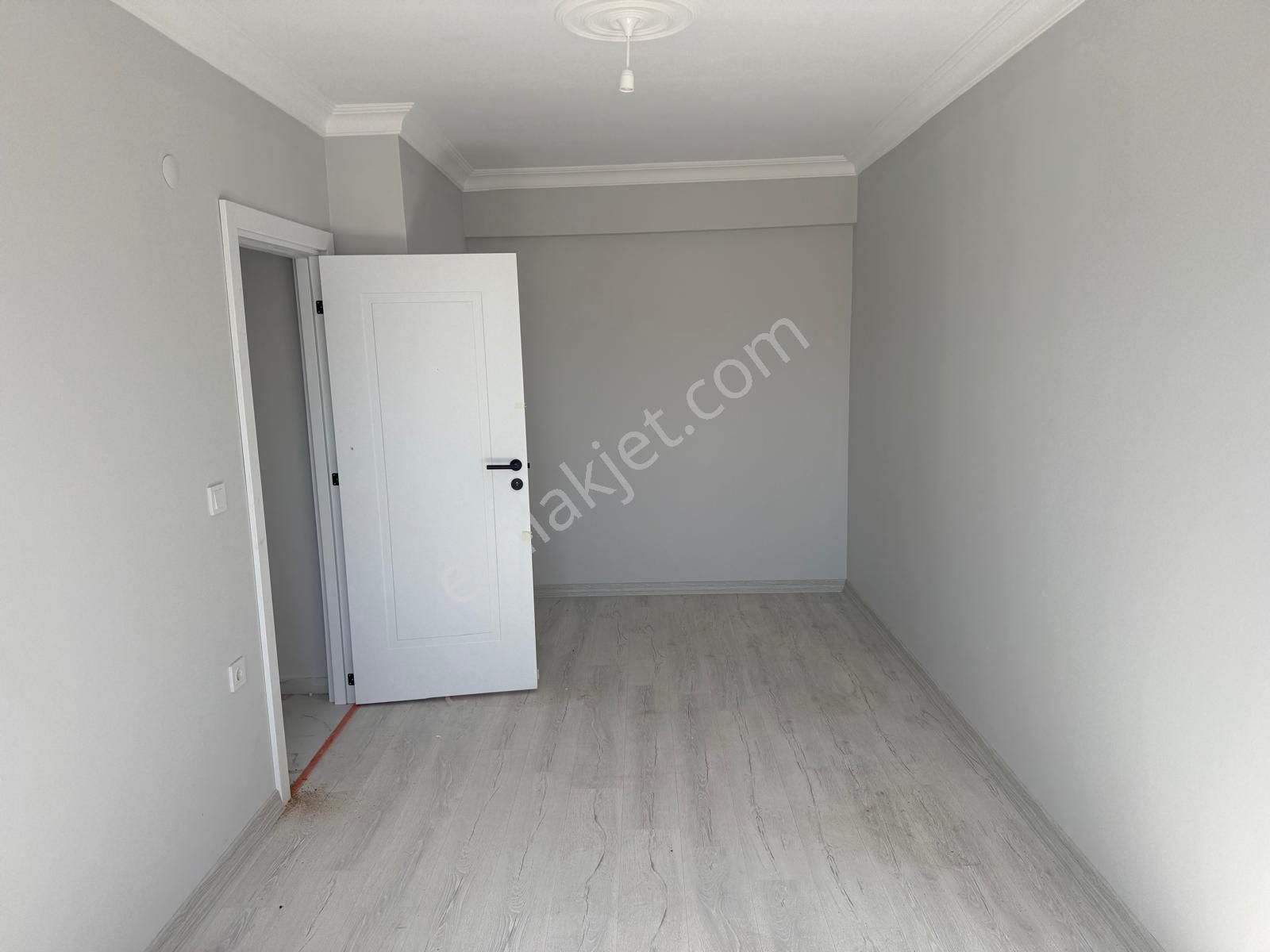 Barış'tan Cennet Mah Kapalı Otopark 3+1 Sıfır Güney Cephe Daire - Görsel 8