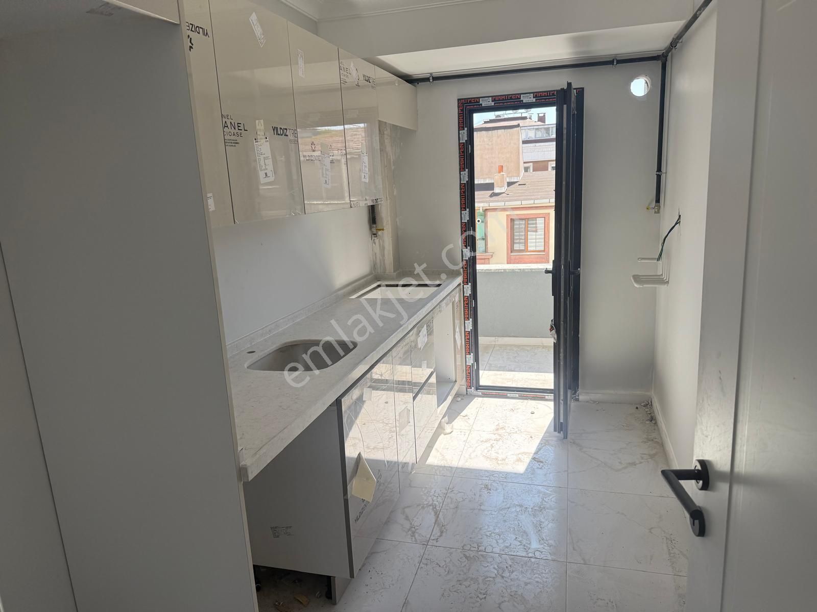 Barış'tan Cennet Mah Kapalı Otopark 3+1 Sıfır Güney Cephe Daire - Görsel 4