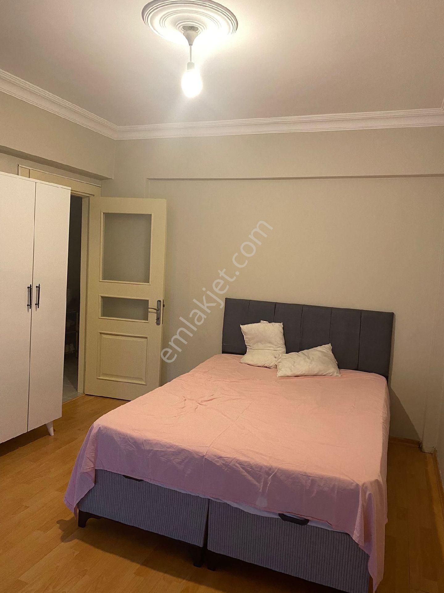 Ümraniye Çakmak Mahallesi Kiralık Oda Metro Yürüme Mesafesi Oda Bayana Kiralık Eşyalı